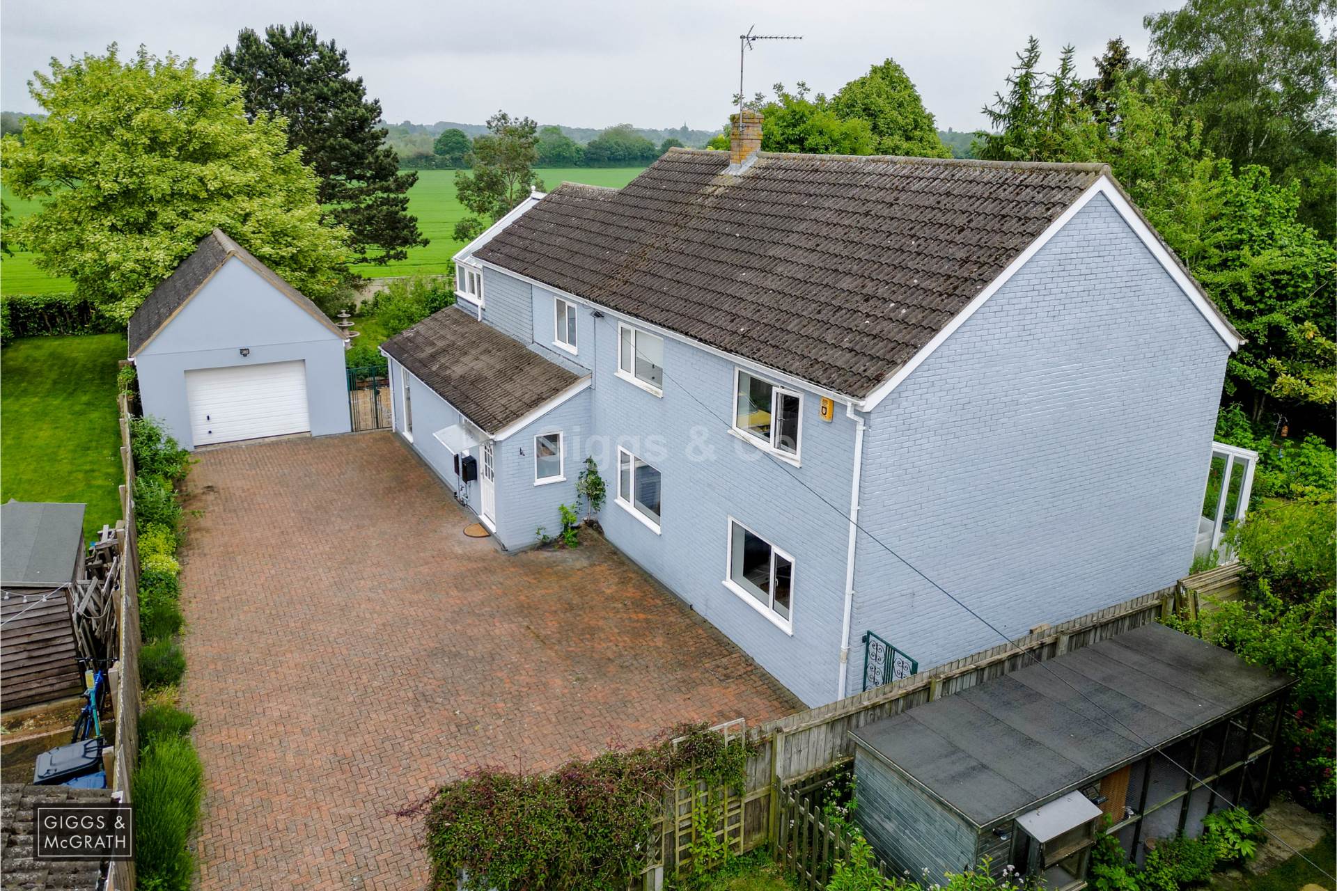 5 bed detached house to rent in Daintree, St Ives  - Property Image 2