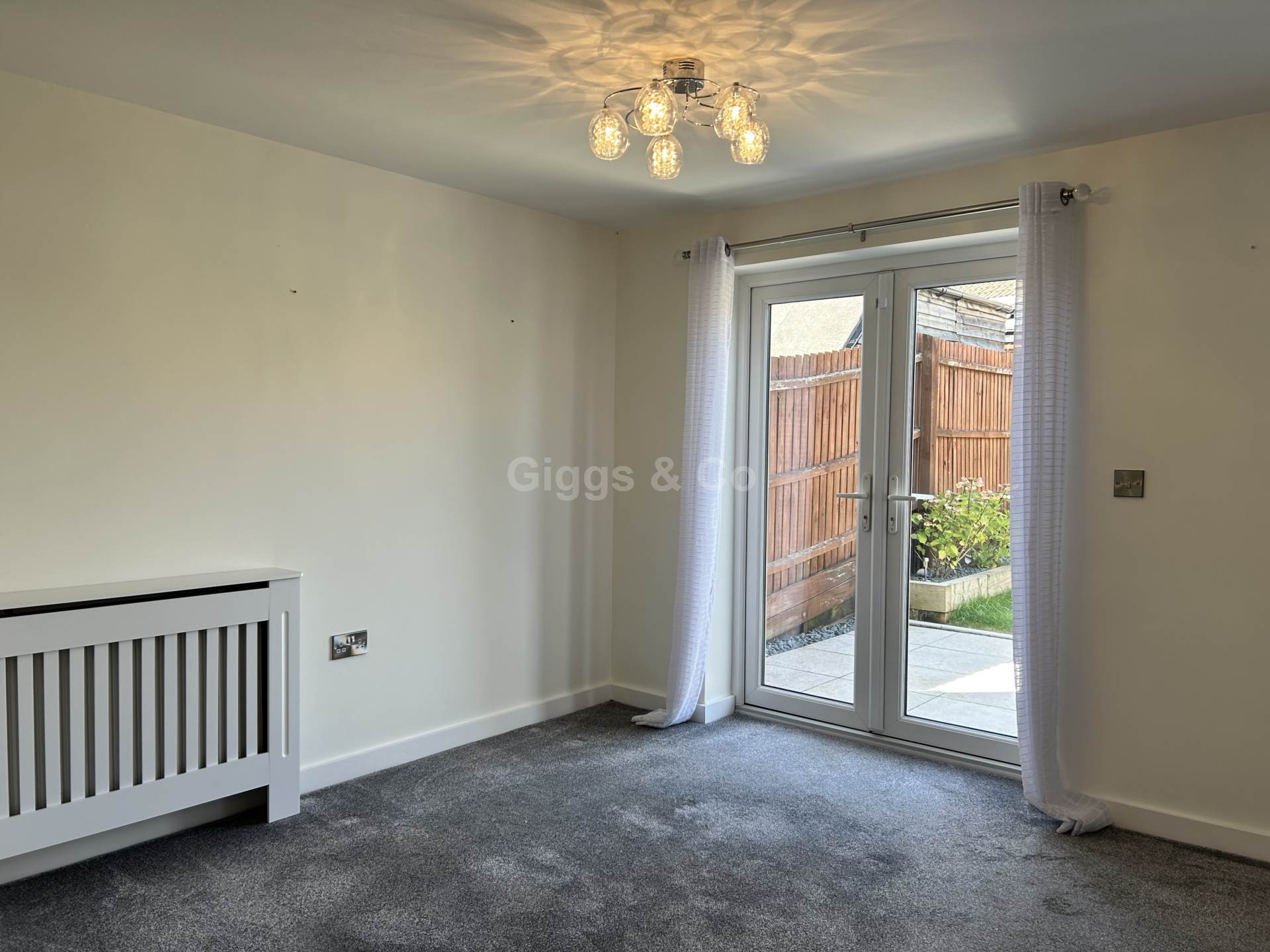 3 bed detached house to rent in Green End Road, St Neots 4