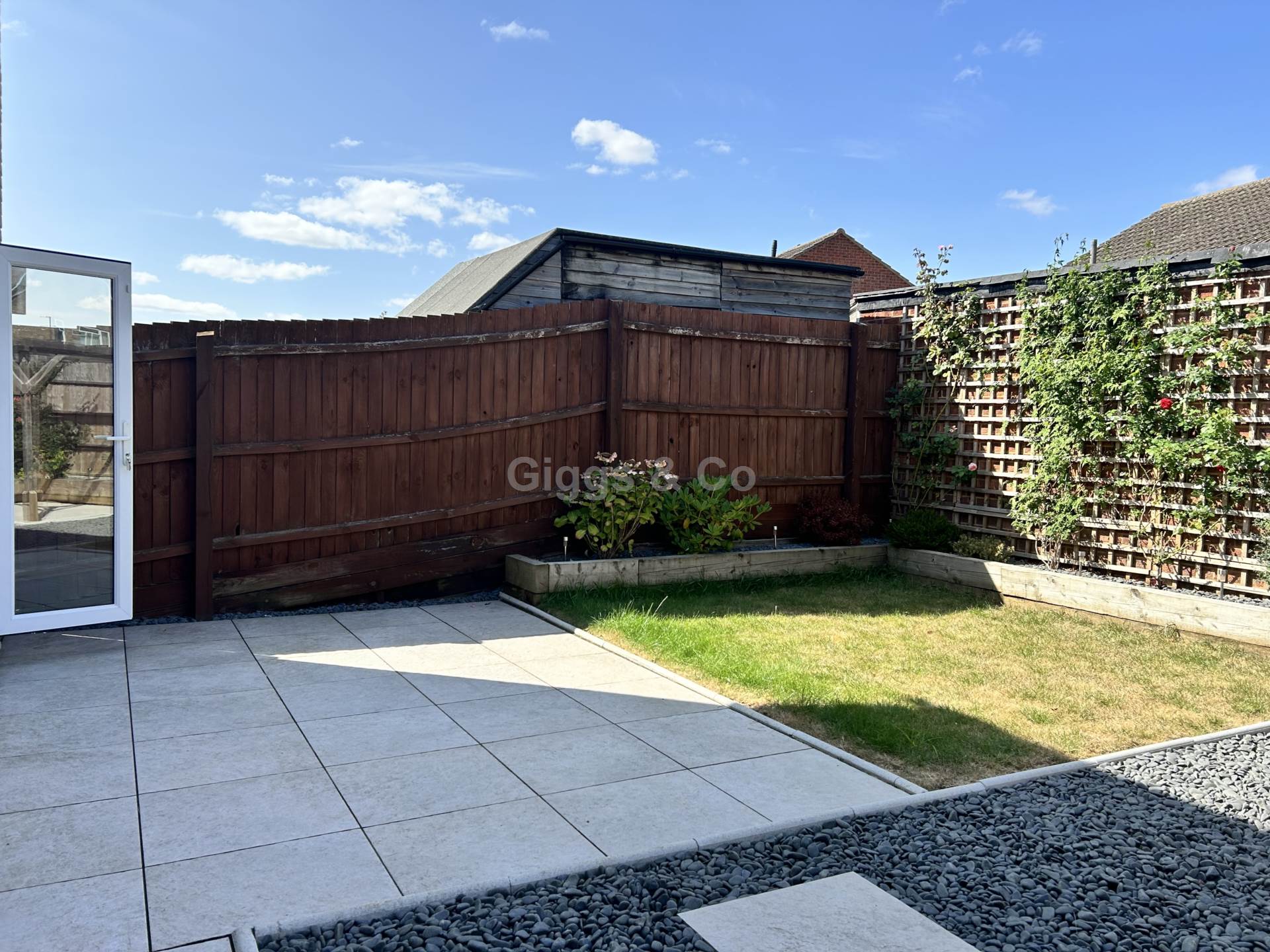 3 bed detached house to rent in Green End Road, St Neots 17