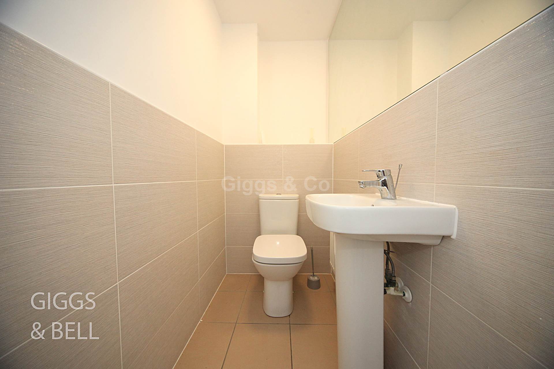 3 bed semi-detached house to rent in Verde Close, Luton  - Property Image 9