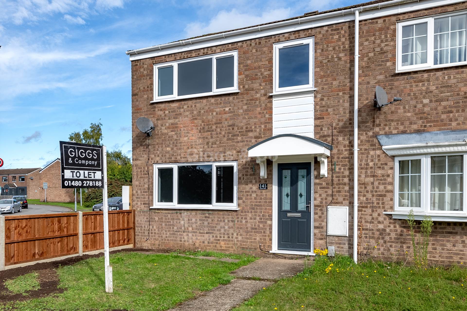 3 bed end of terrace house to rent in Duck Lane, St Neots 0