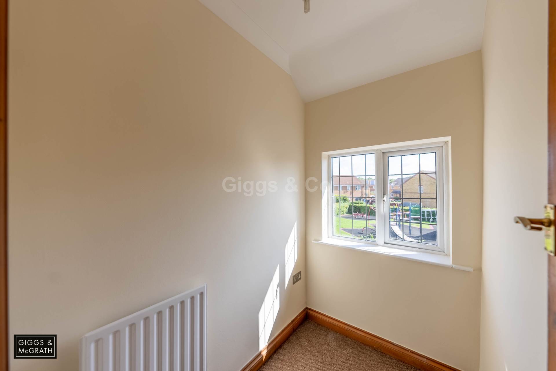 2 bed semi-detached house to rent in Ermine Street, Huntingdon  - Property Image 10