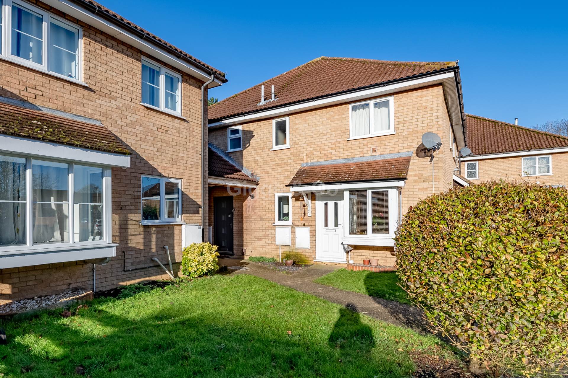 2 bed terraced house to rent in Meadowsweet, St Neots, PE19