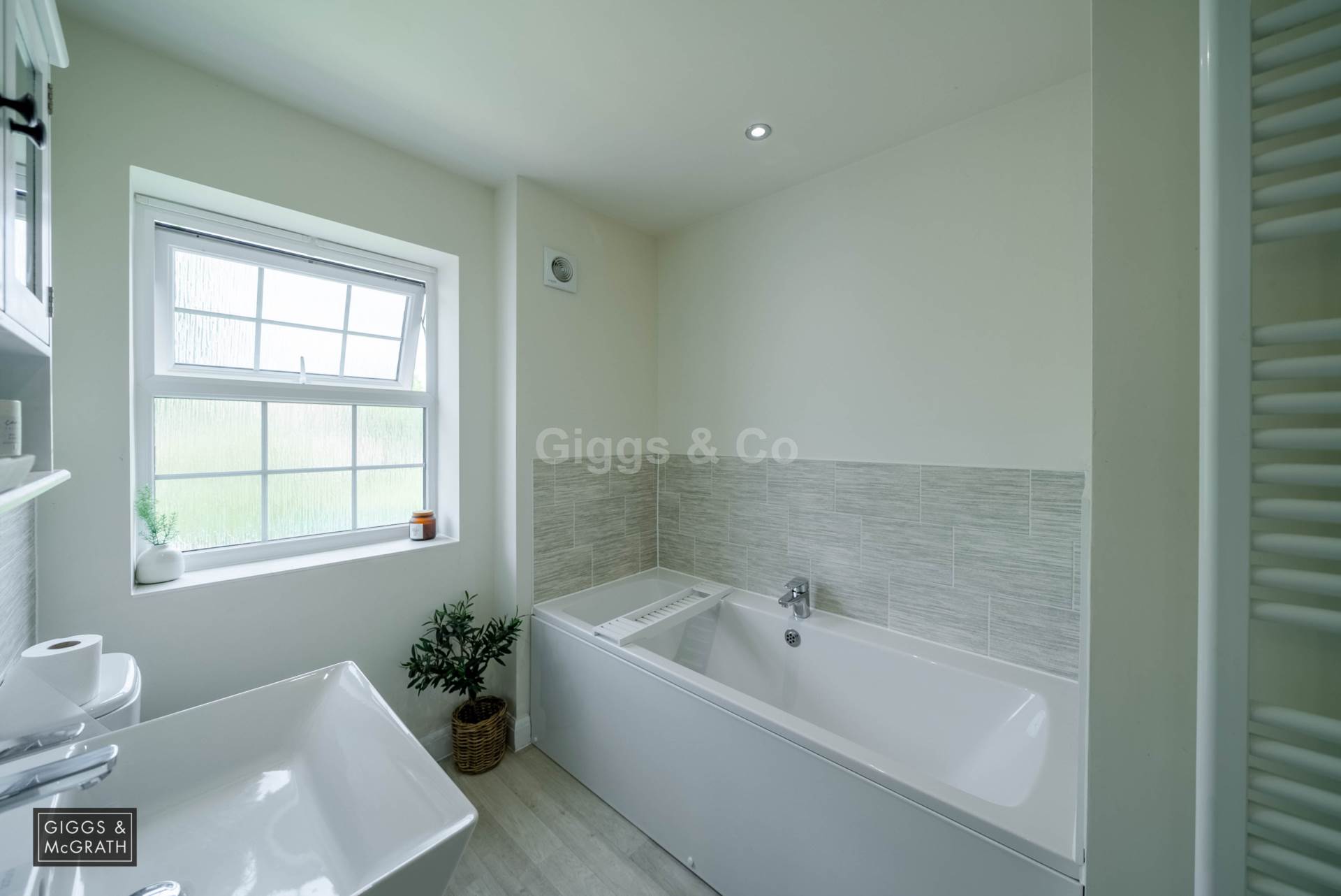 5 bed detached house to rent in Saxon Way, Huntingdon  - Property Image 20