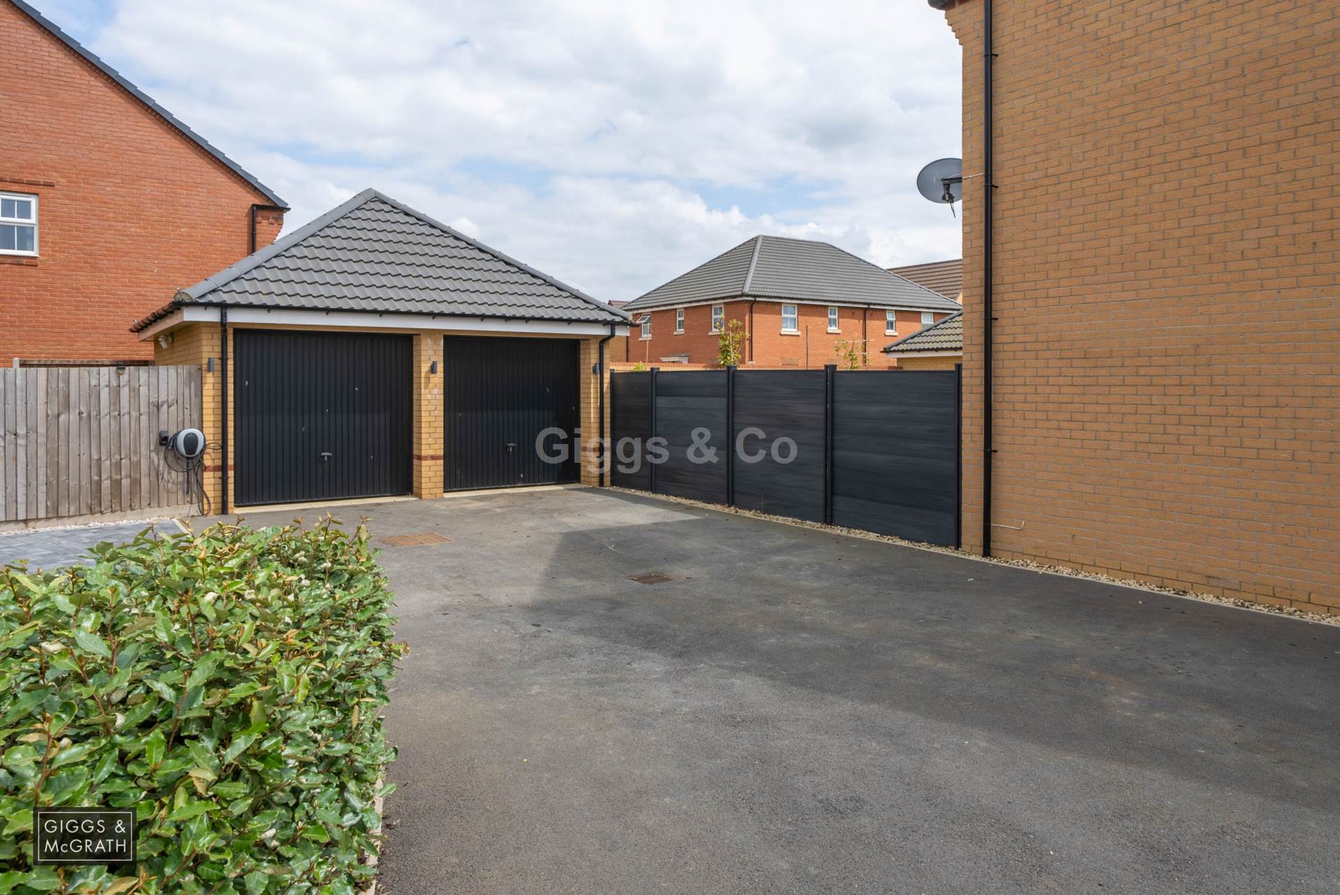 5 bed detached house to rent in Saxon Way, Huntingdon  - Property Image 32