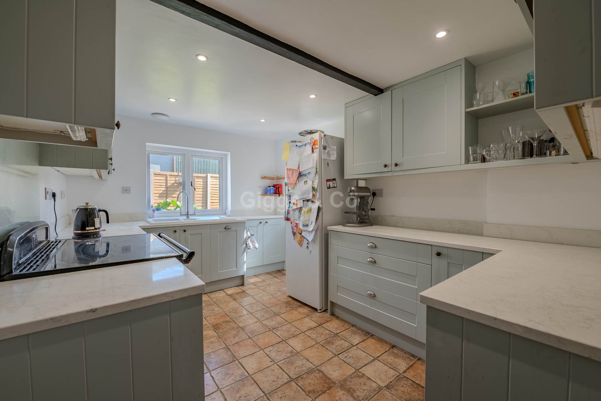 4 bed detached house to rent in Lowndes Drove, St Ives 1