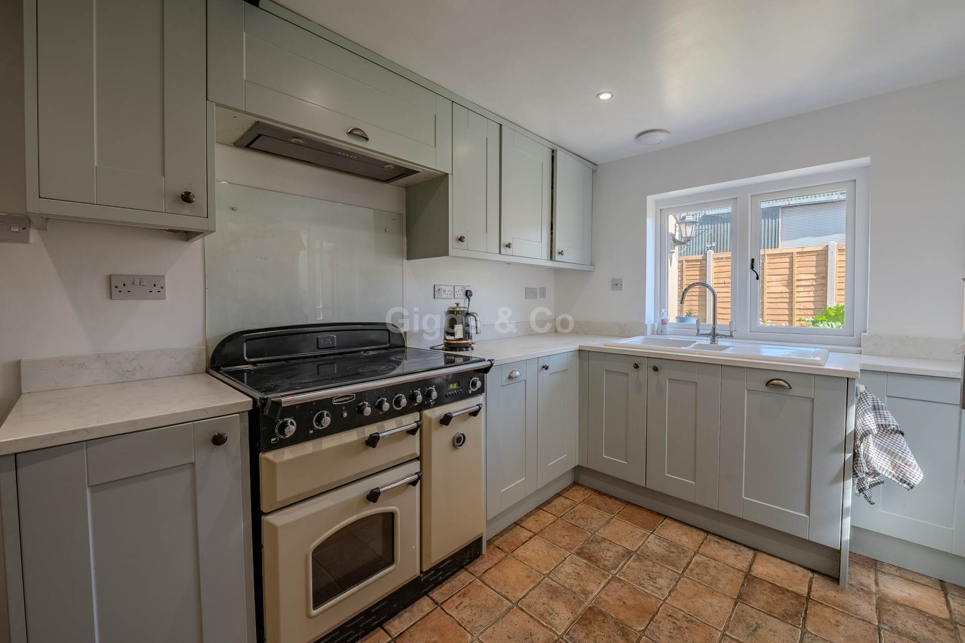 4 bed detached house to rent in Lowndes Drove, St Ives  - Property Image 4