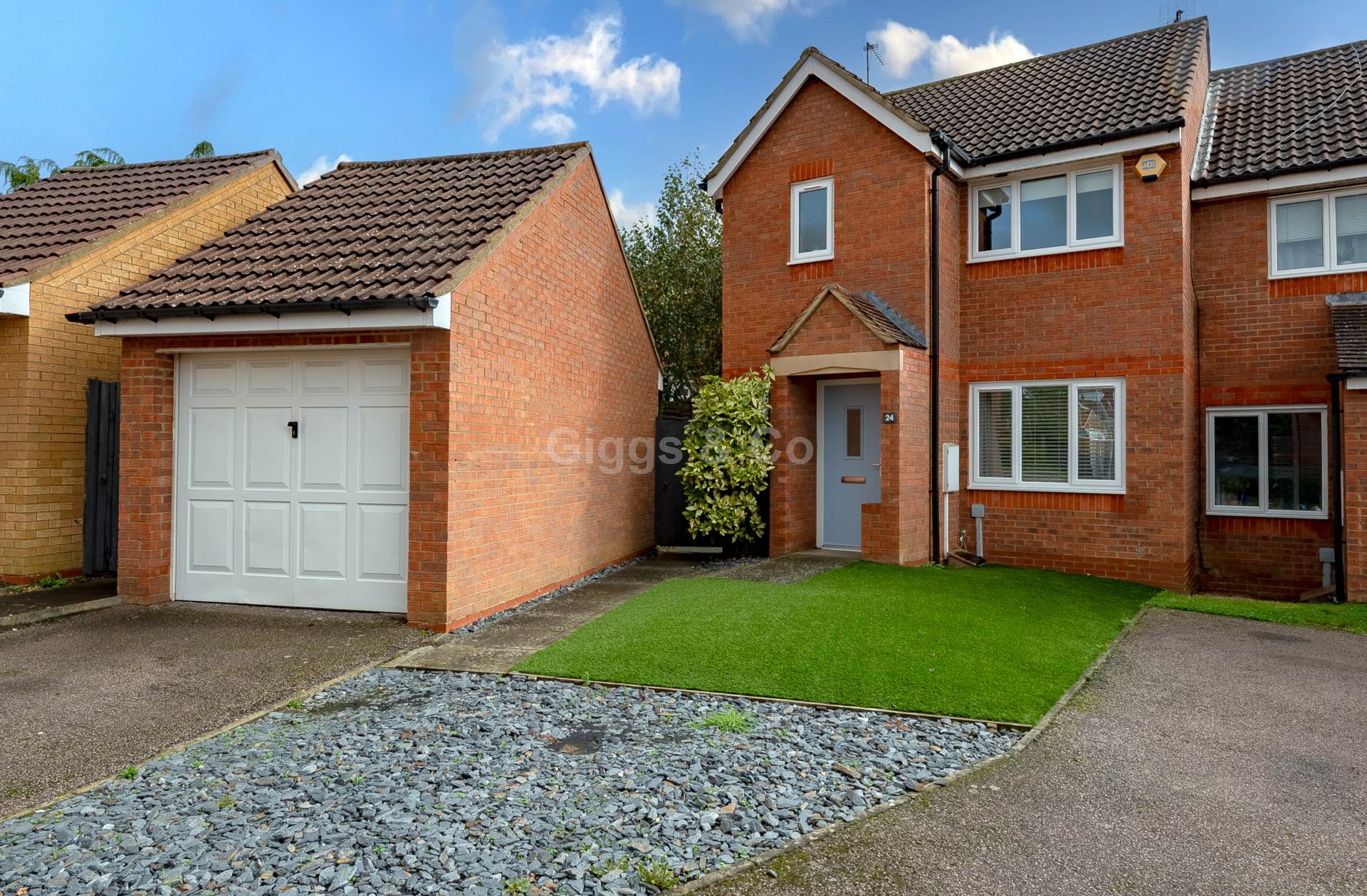 3 bed end of terrace house to rent in Farmers Close, Northampton  - Property Image 1