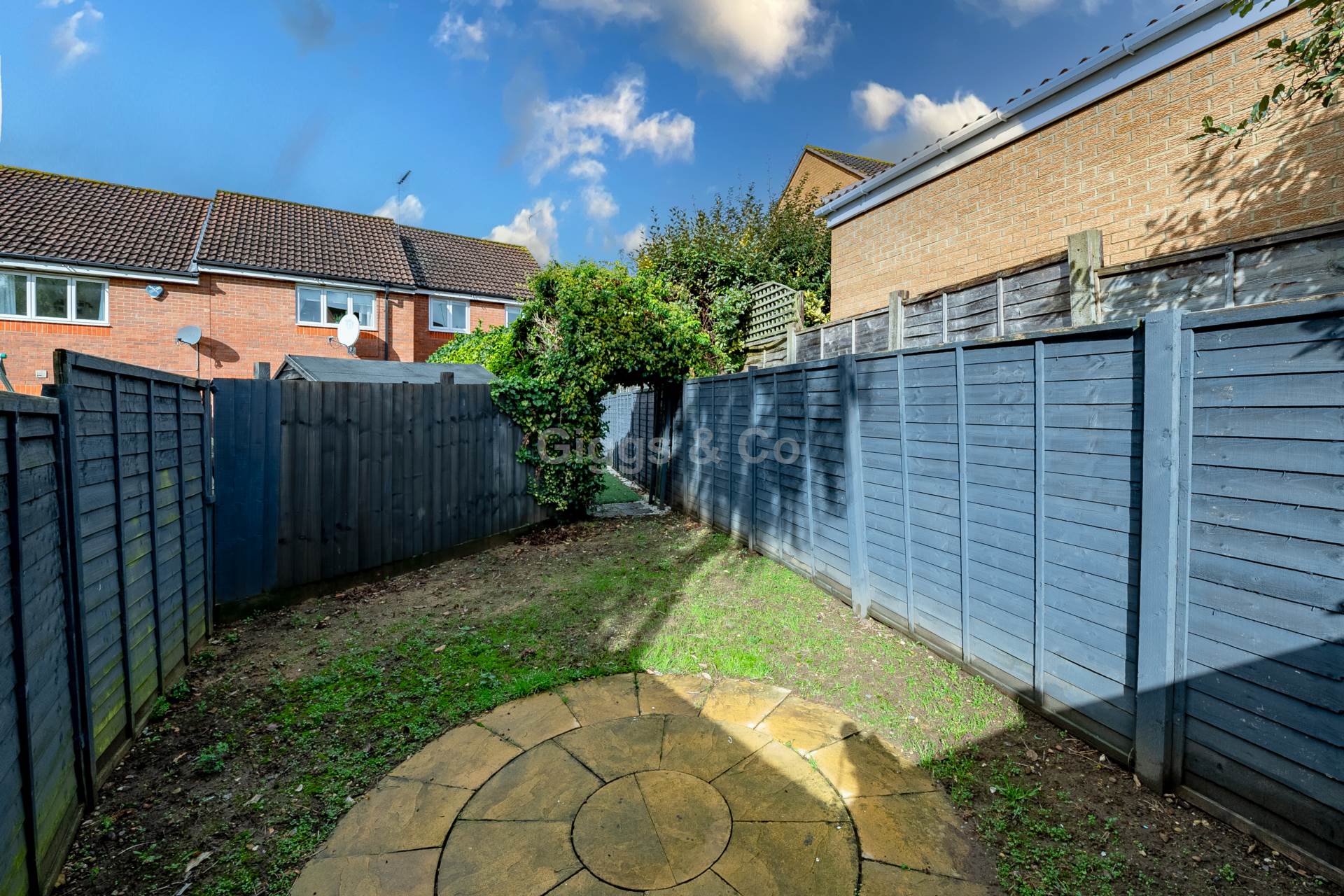 3 bed end of terrace house to rent in Farmers Close, Northampton  - Property Image 23