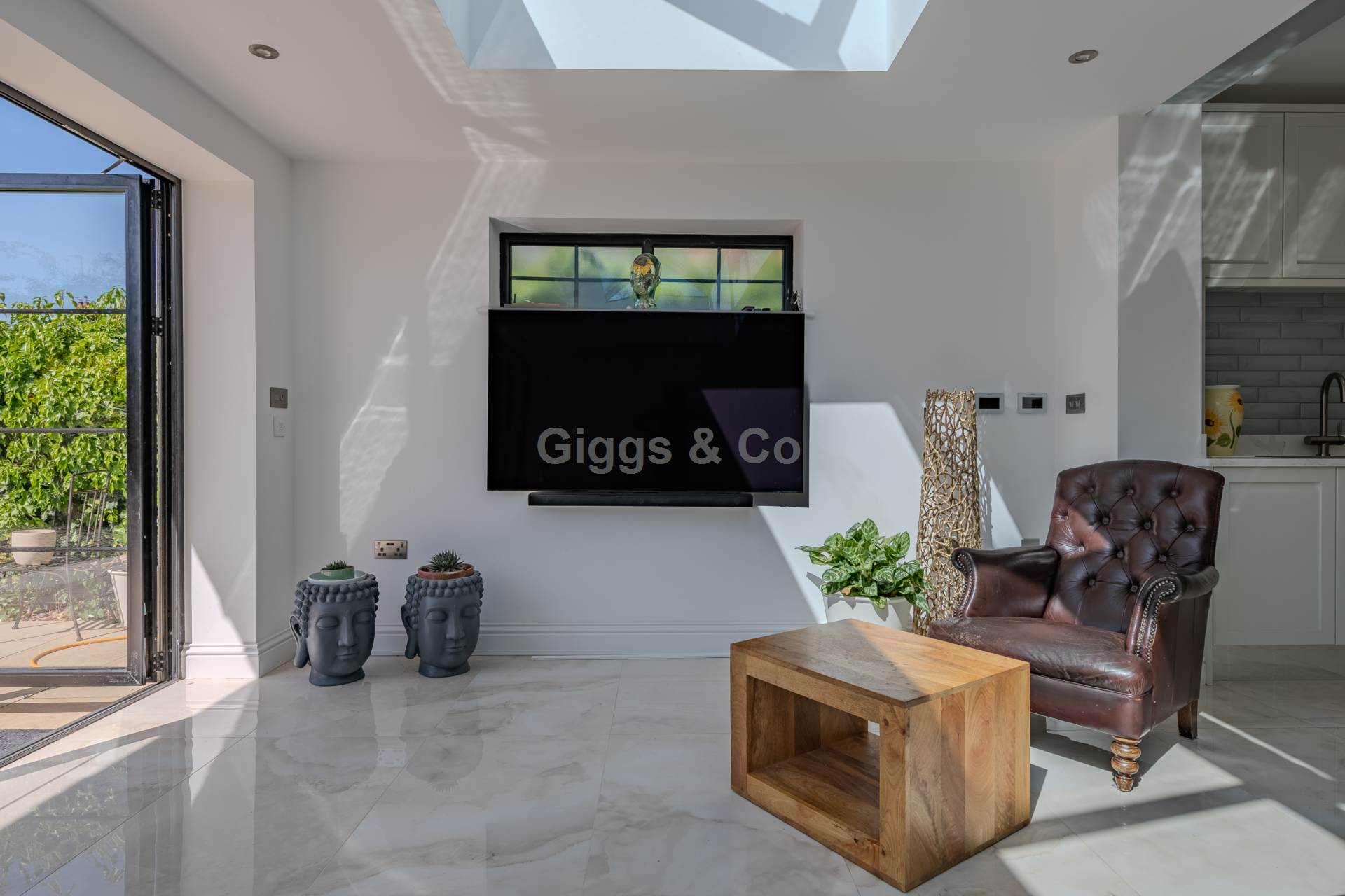4 bed semi-detached house to rent in Avenue Road, St Neots  - Property Image 10