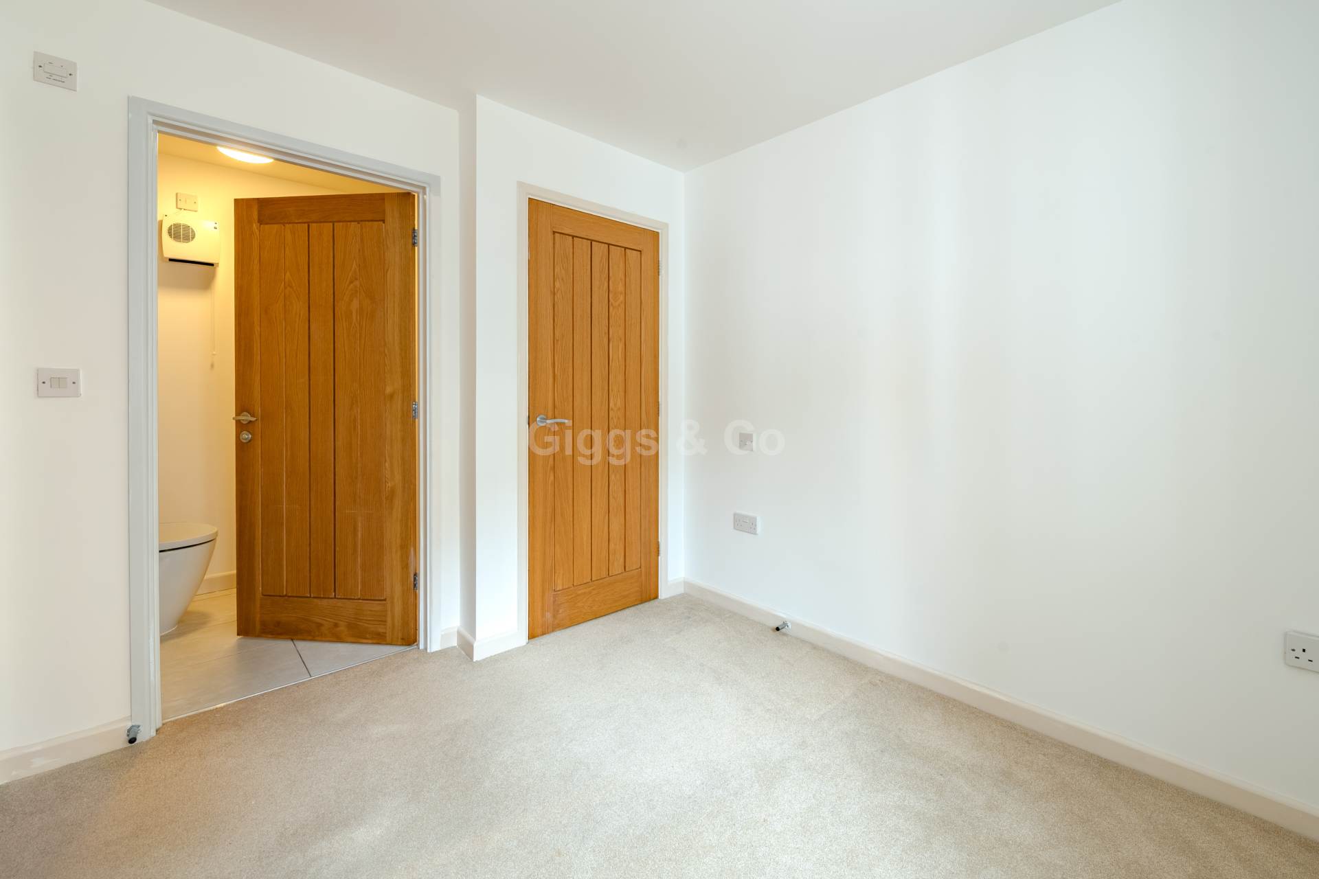 1 bed mews house to rent in High Street, St Neots  - Property Image 2