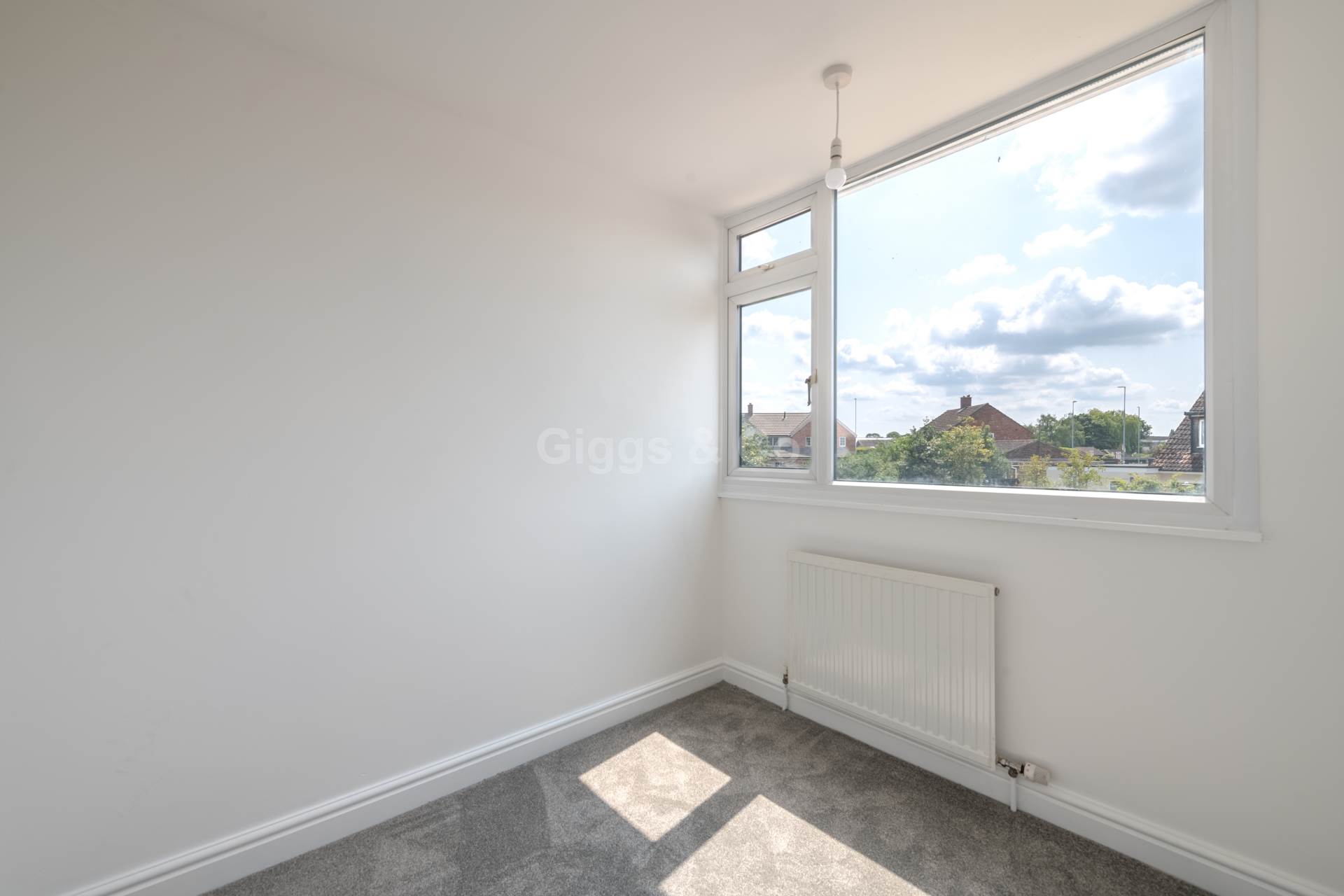 4 bed semi-detached house to rent in Orchard Close, St Neots  - Property Image 15