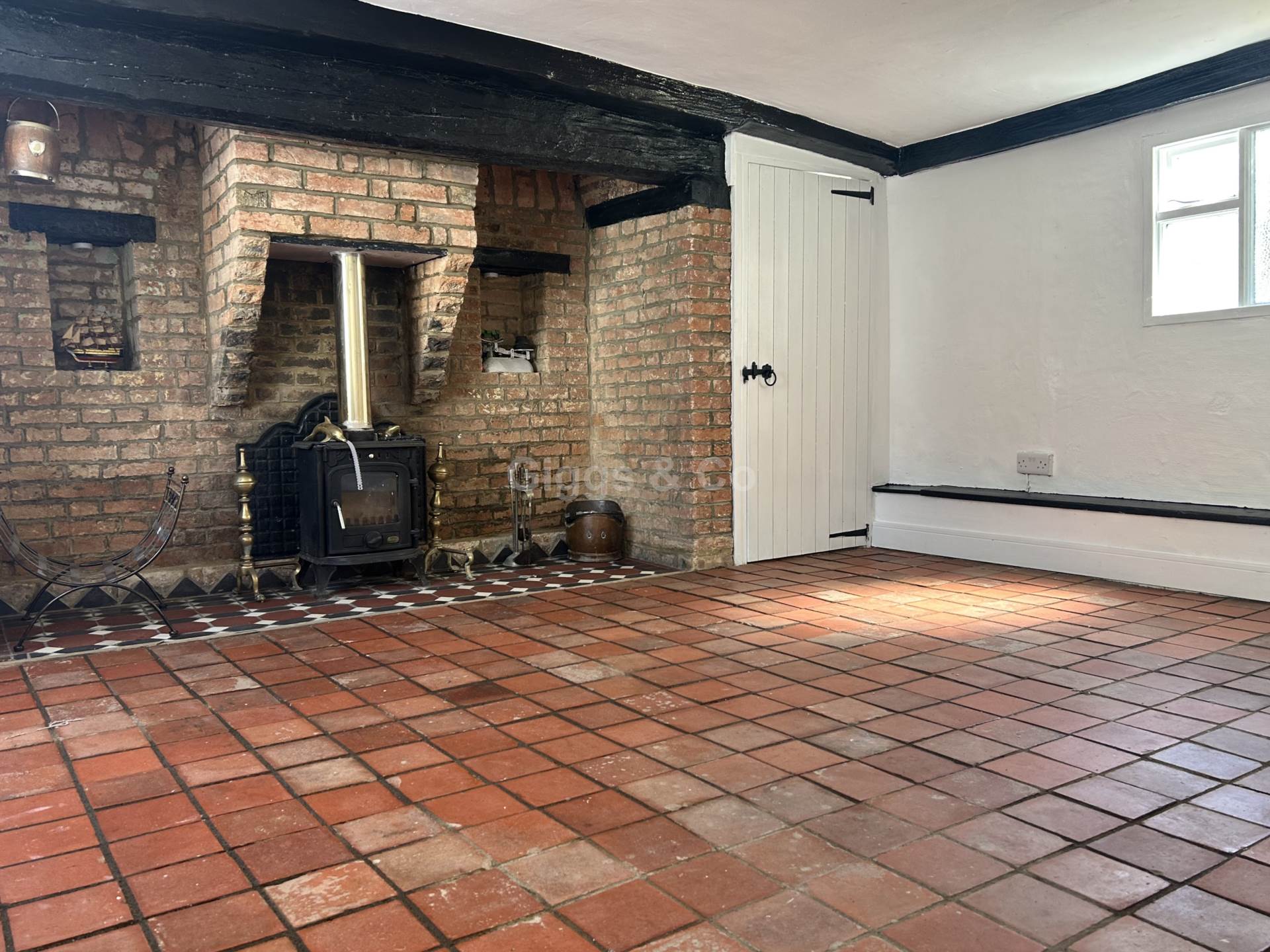 1 bed terraced house to rent in High Street, Huntingdon, PE28