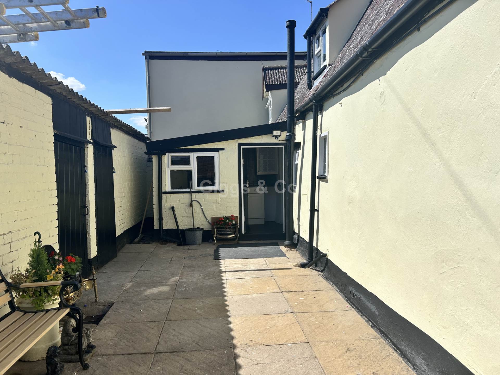 1 bed terraced house to rent in High Street, Huntingdon 12