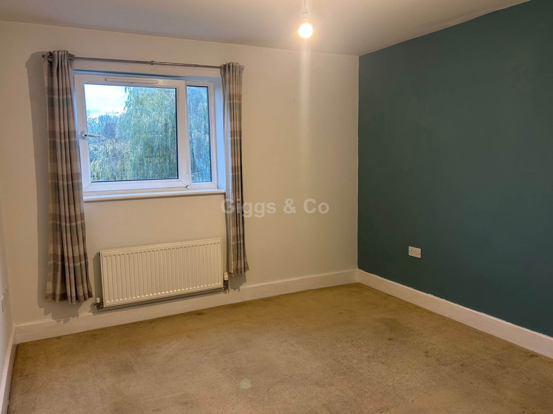 2 bed flat to rent in Percy Green Place, Huntingdon 4