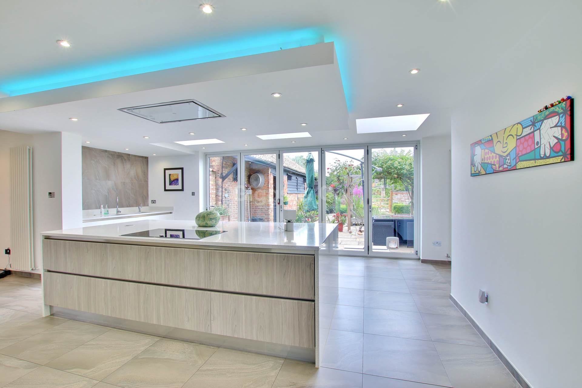 7 bed detached house to rent in Mill Road, Huntingdon 4