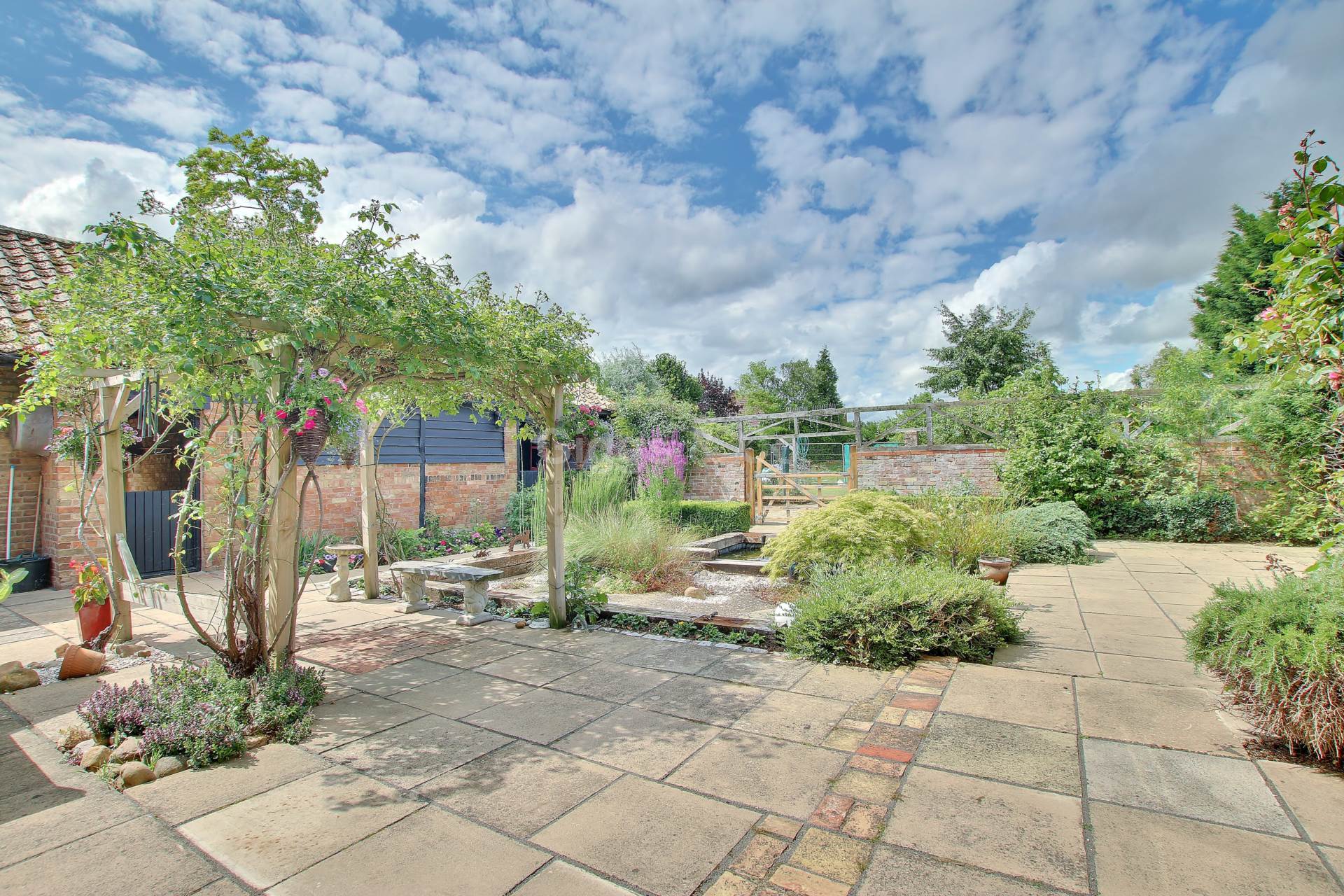 7 bed detached house to rent in Mill Road, Huntingdon 16