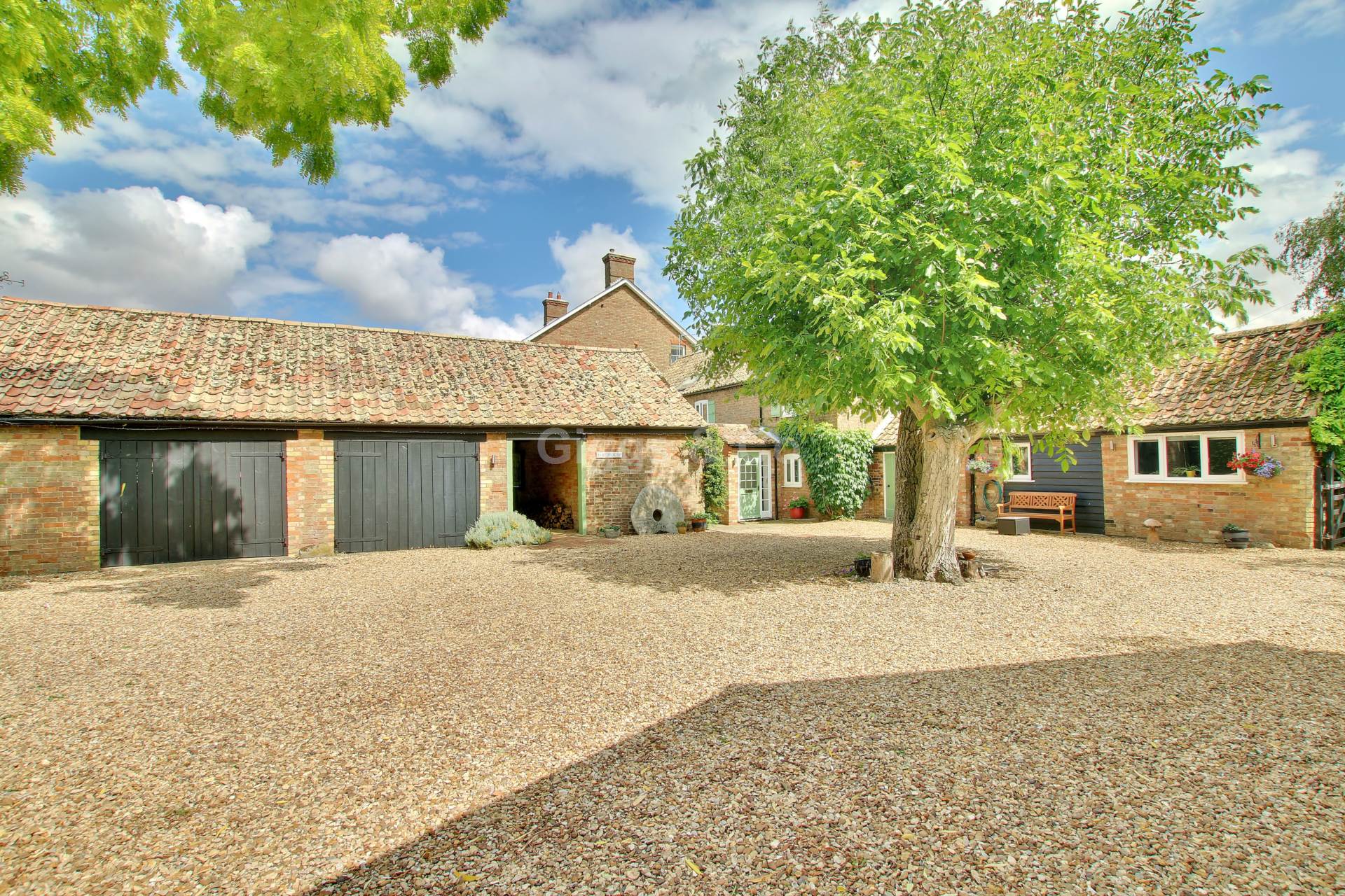 7 bed detached house to rent in Mill Road, Huntingdon 18