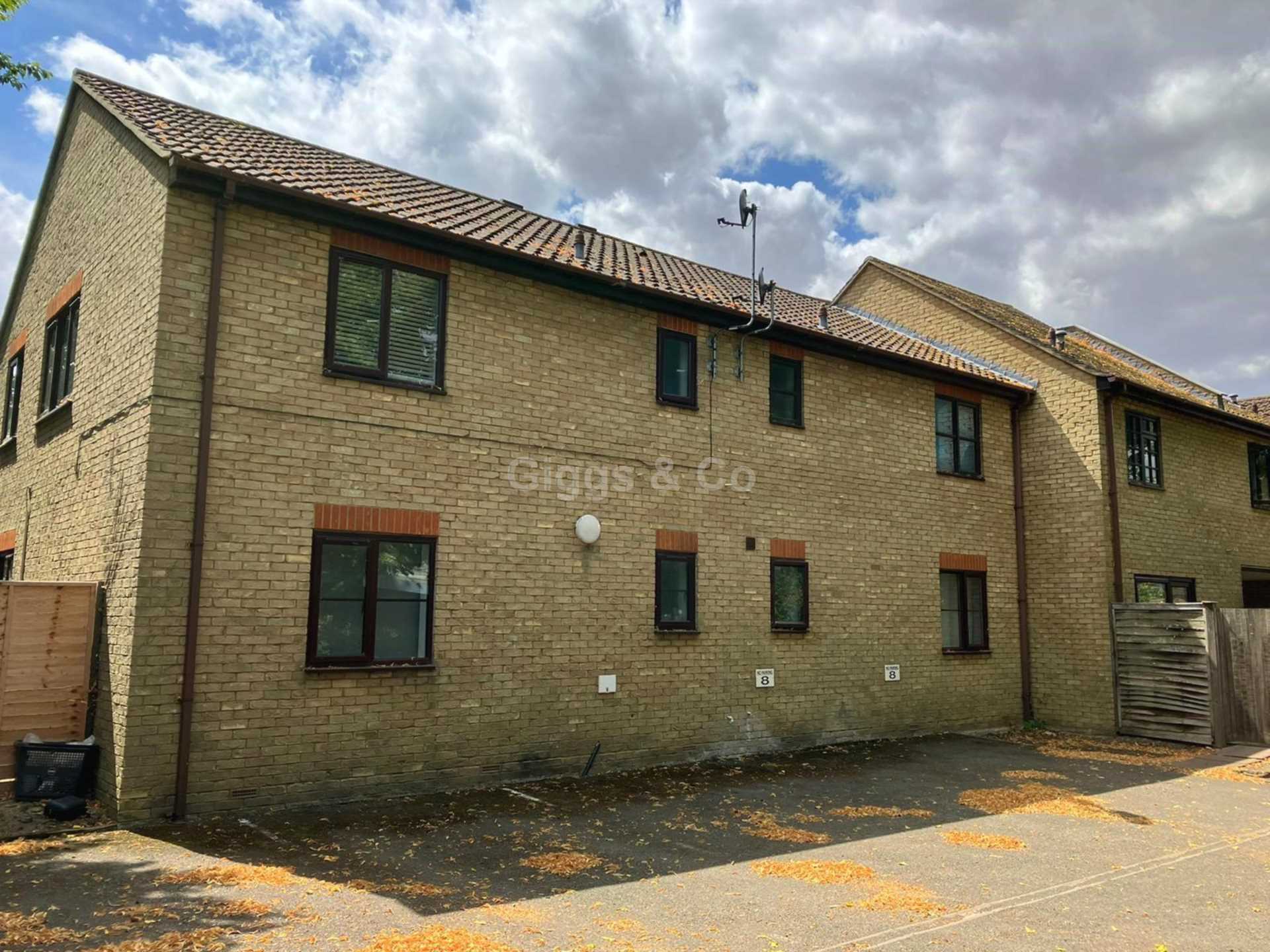 2 bed flat to rent in Cambridge Court, St Neots, PE19
