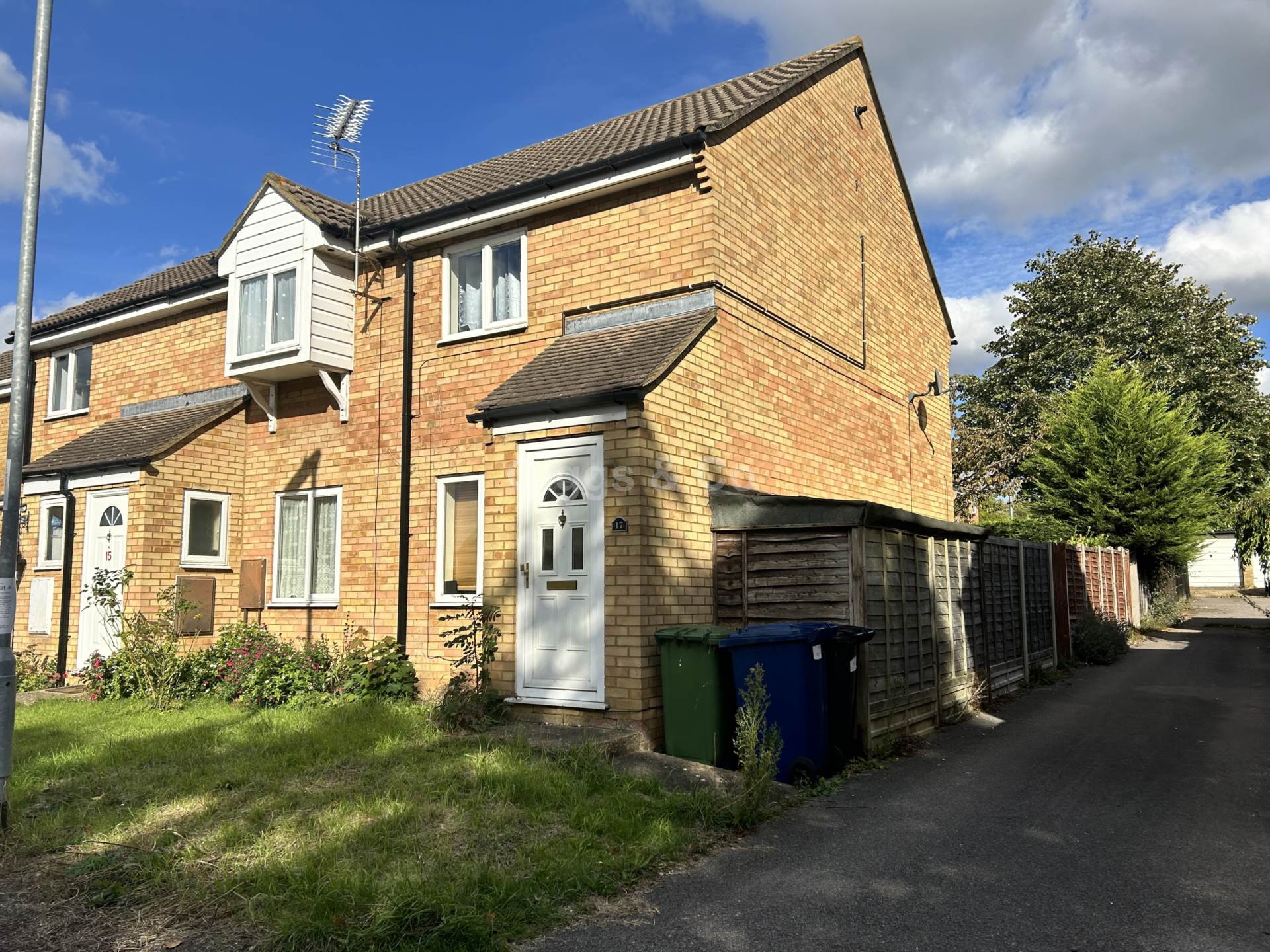 2 bed end of terrace house to rent in William Drive, Eynesbury, St Neots 0