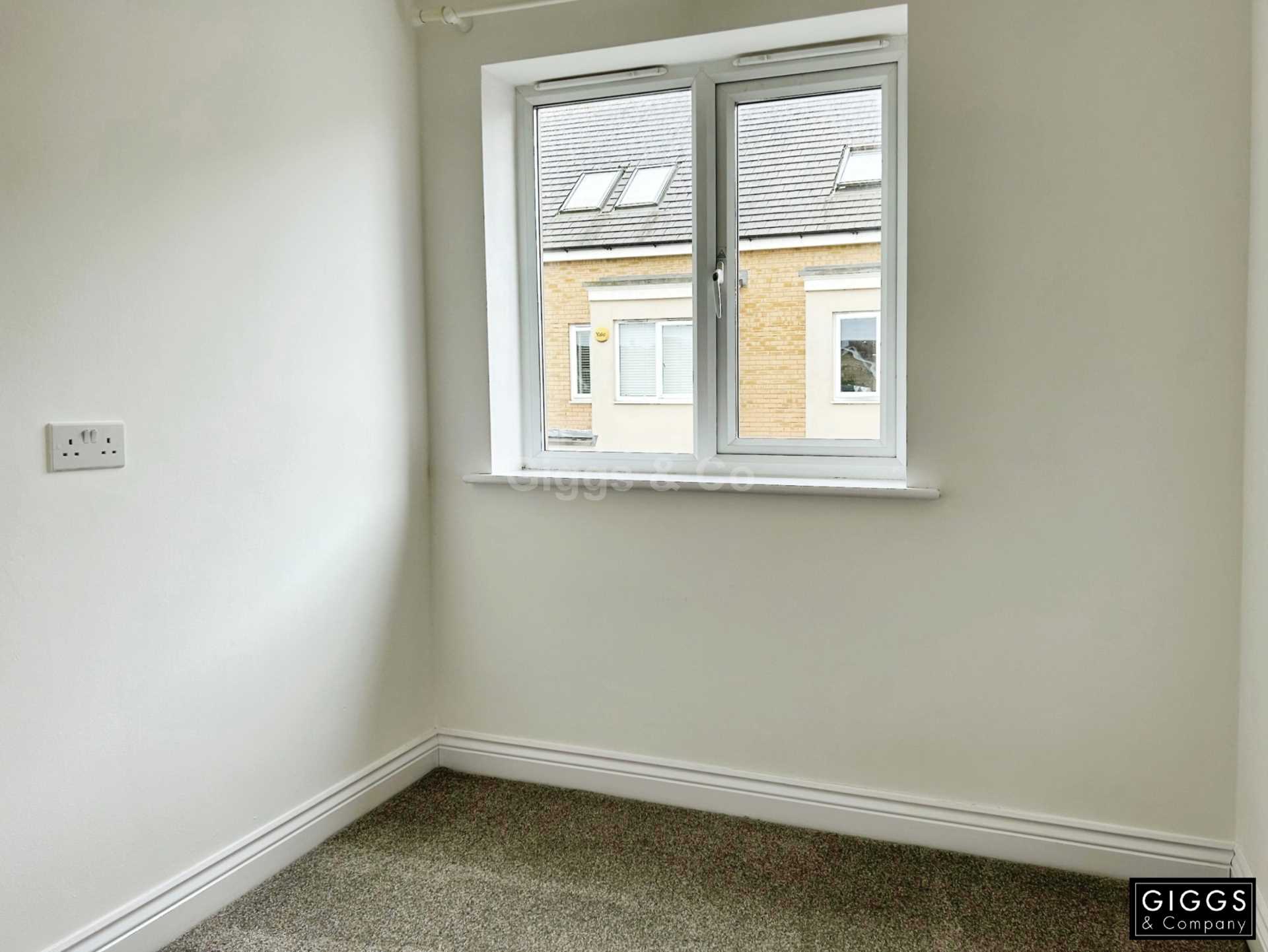 3 bed end of terrace house to rent in Cromwell Drive, Huntingdon 12