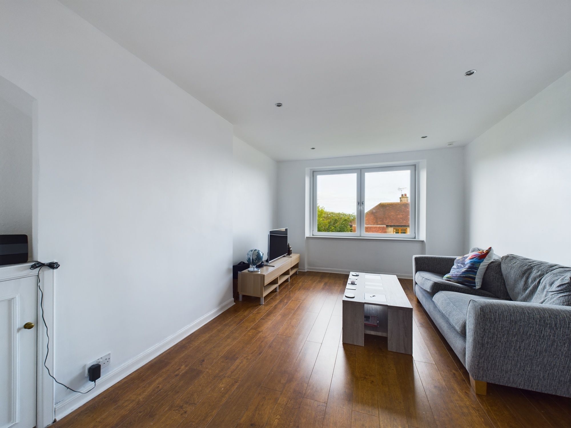 2 bed flat for sale in Hutcheon Gardens, Aberdeen  - Property Image 3