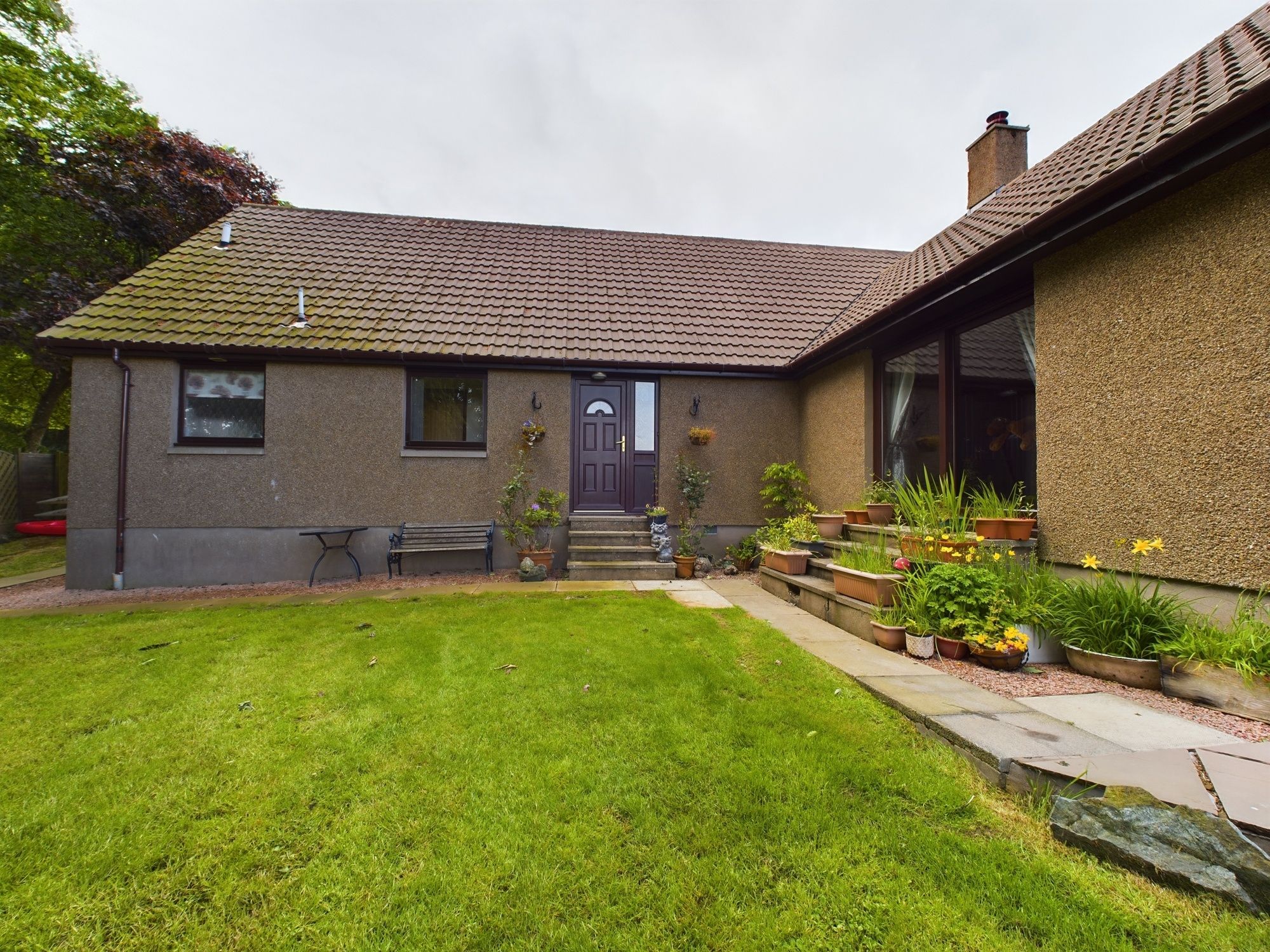 3 bed bungalow for sale in Kirkton Park, Inverurie  - Property Image 6