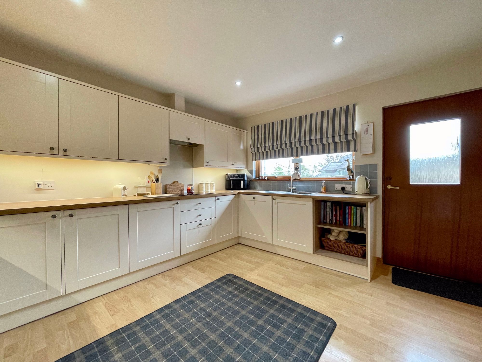 4 bed for sale in Burnbank Road, Alford  - Property Image 5