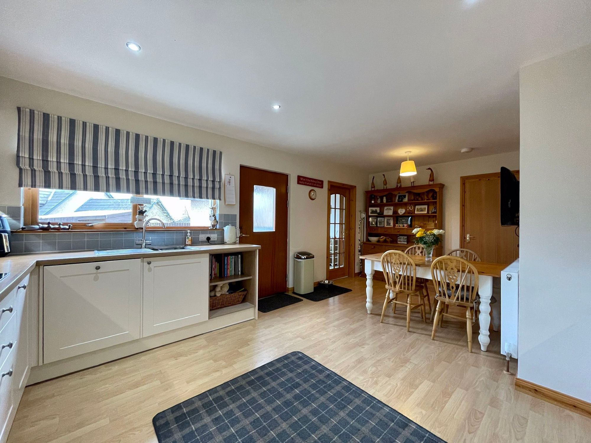 4 bed for sale in Burnbank Road, Alford 1