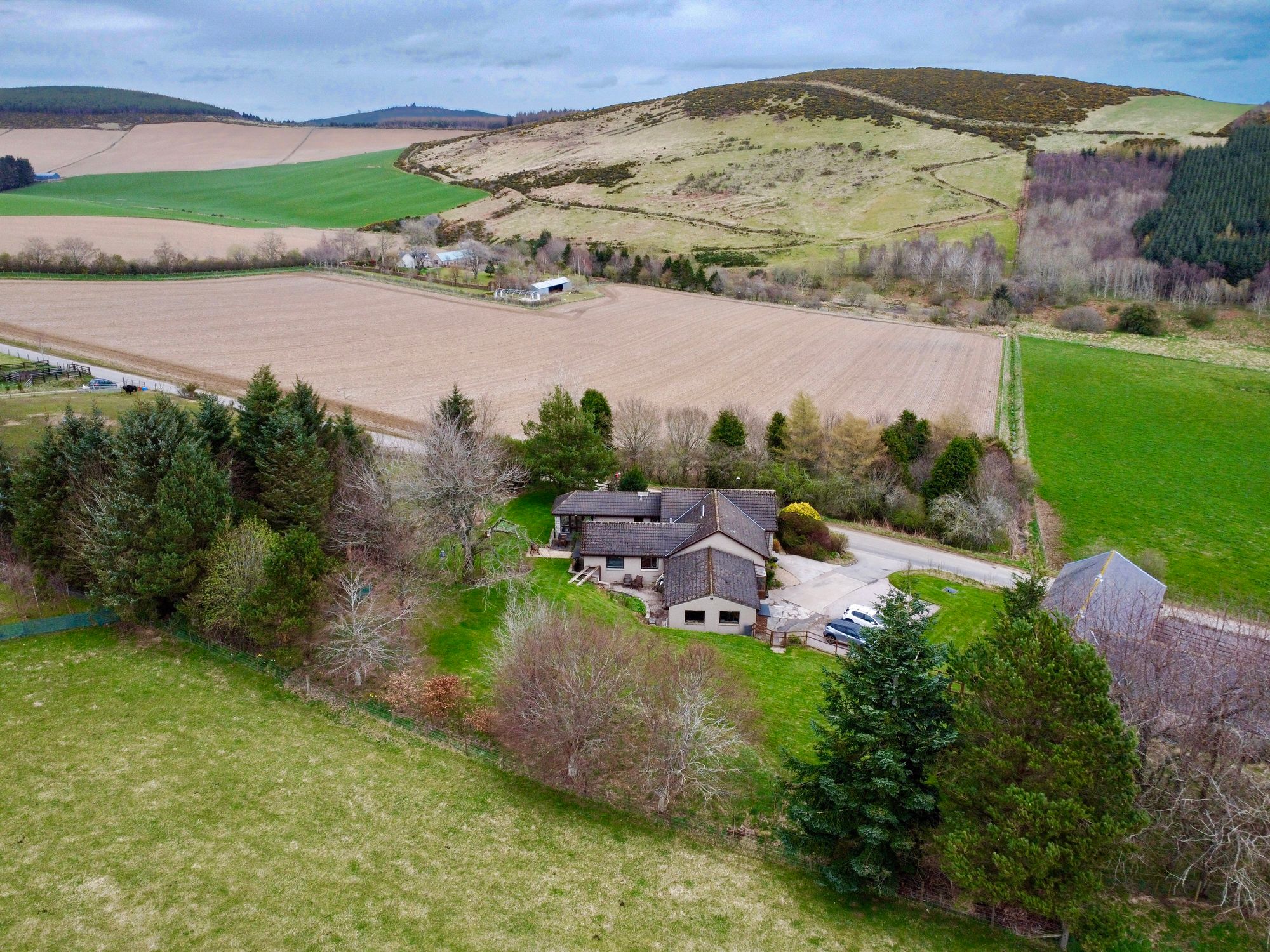 3 bed bungalow for sale in Tullynessle, Alford  - Property Image 37