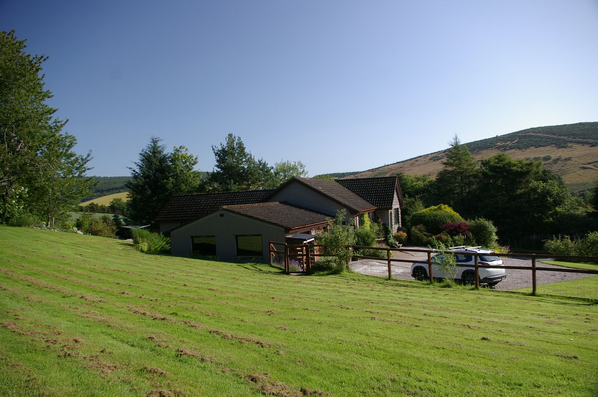 3 bed bungalow for sale in Tullynessle, Alford  - Property Image 39