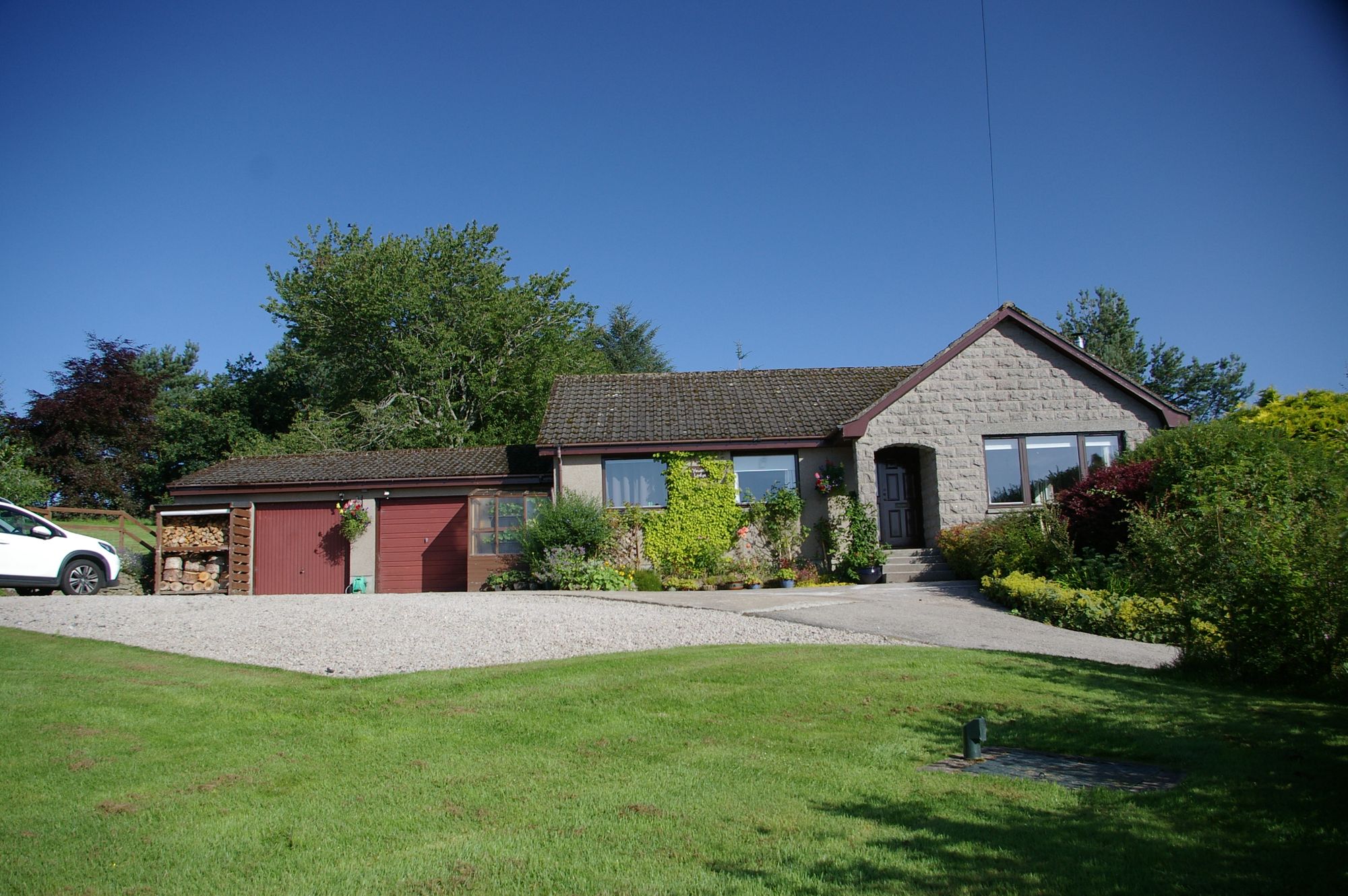 3 bed bungalow for sale in Tullynessle, Alford 1