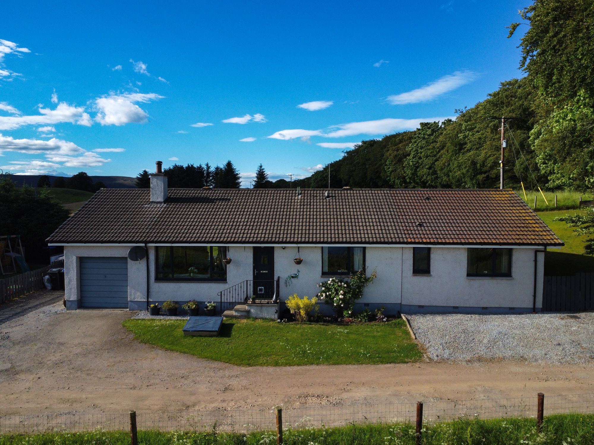 4 bed bungalow for sale in Mossat, Alford 1