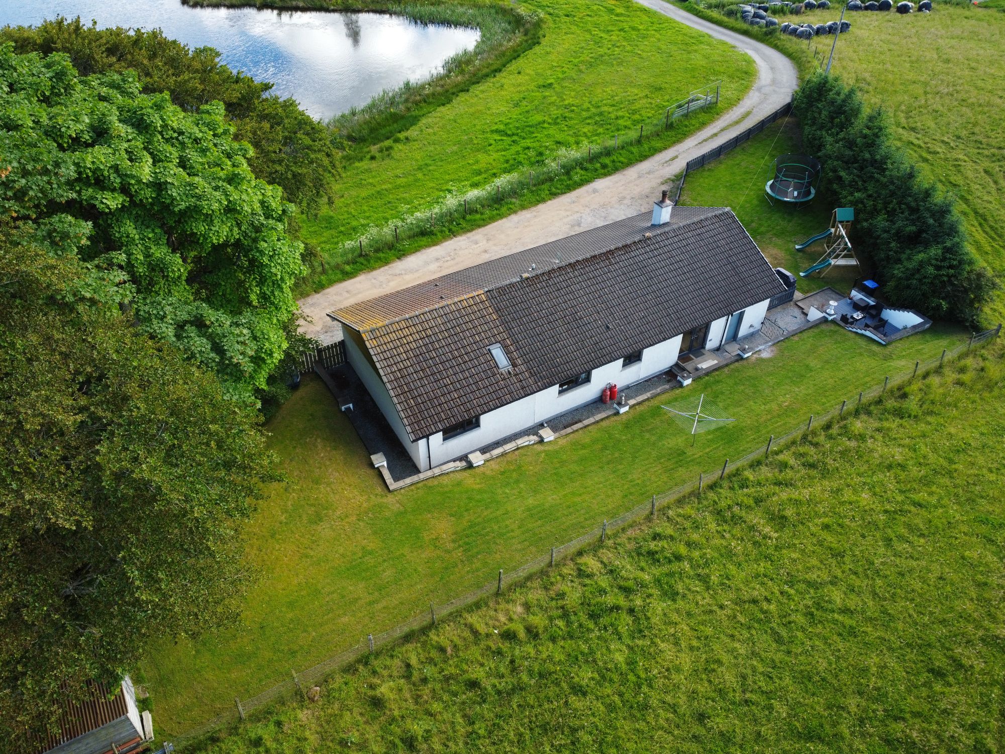 4 bed bungalow for sale in Mossat, Alford  - Property Image 38