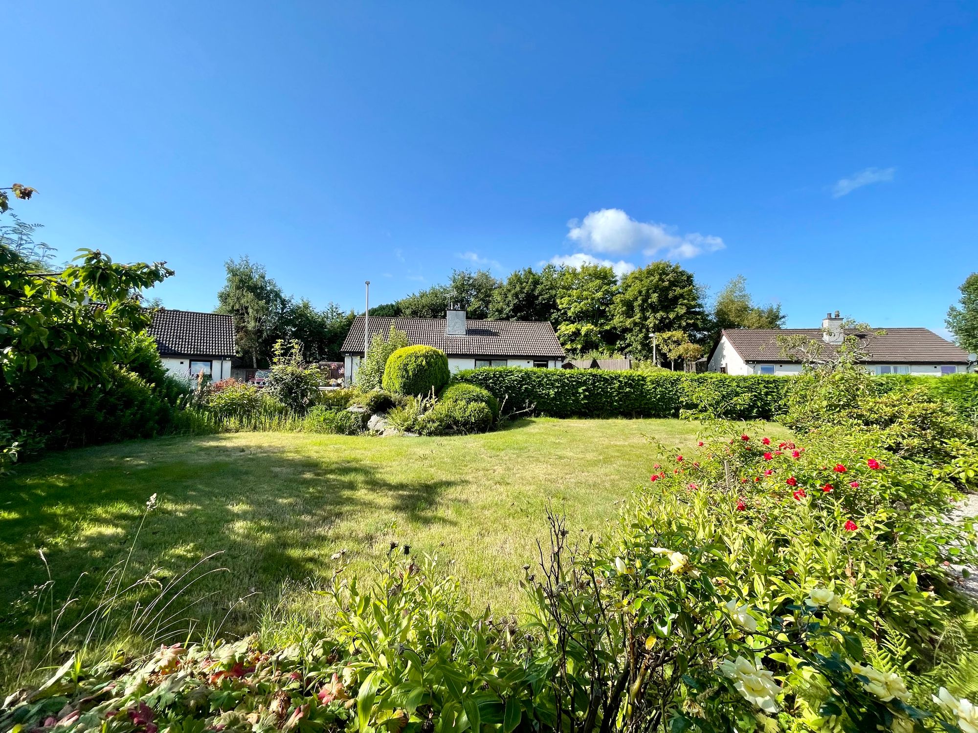 6 bed bungalow for sale in Balfour Road, Alford 2