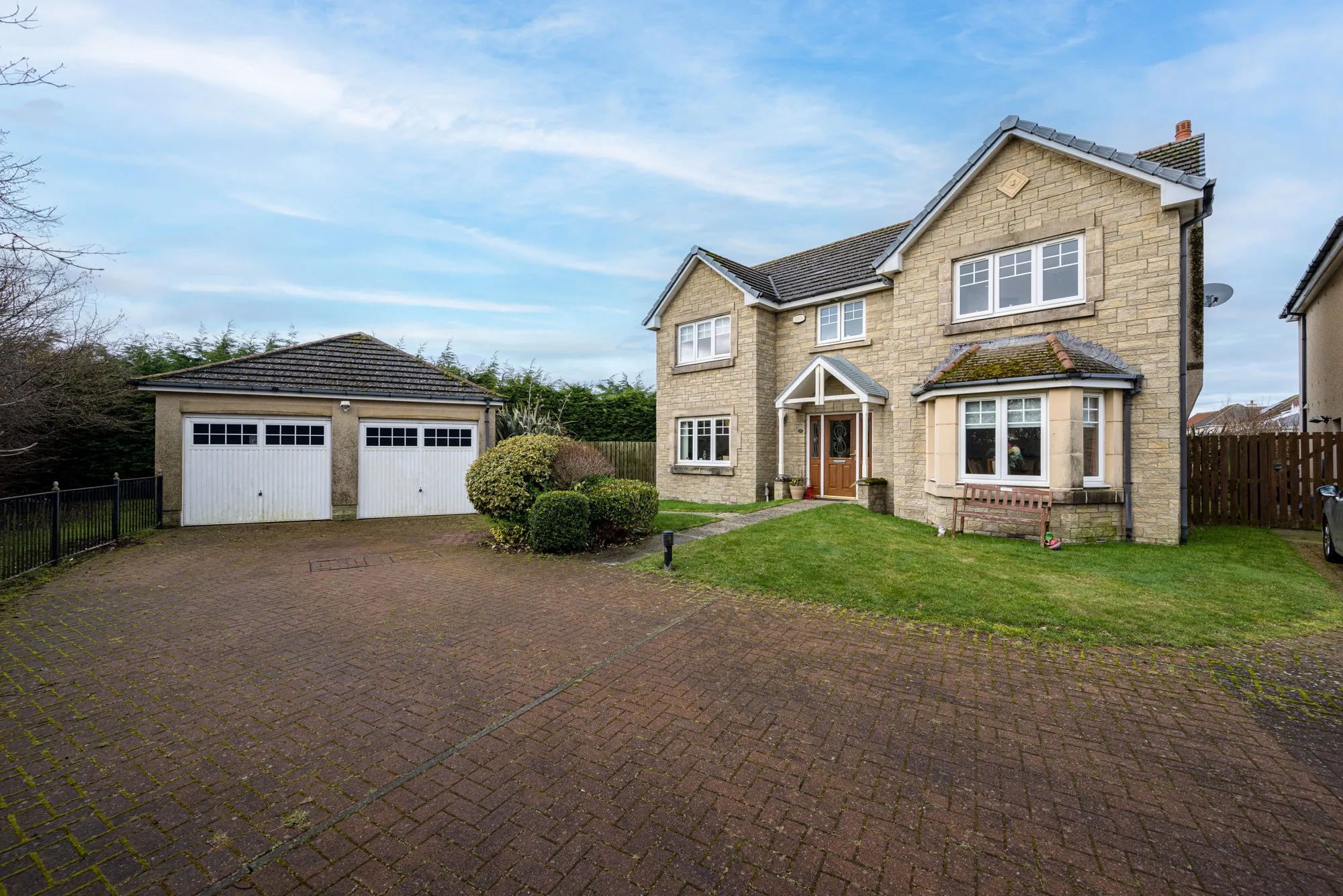 5 bed house for sale in Tiger Beach Drive, Carnoustie  - Property Image 4