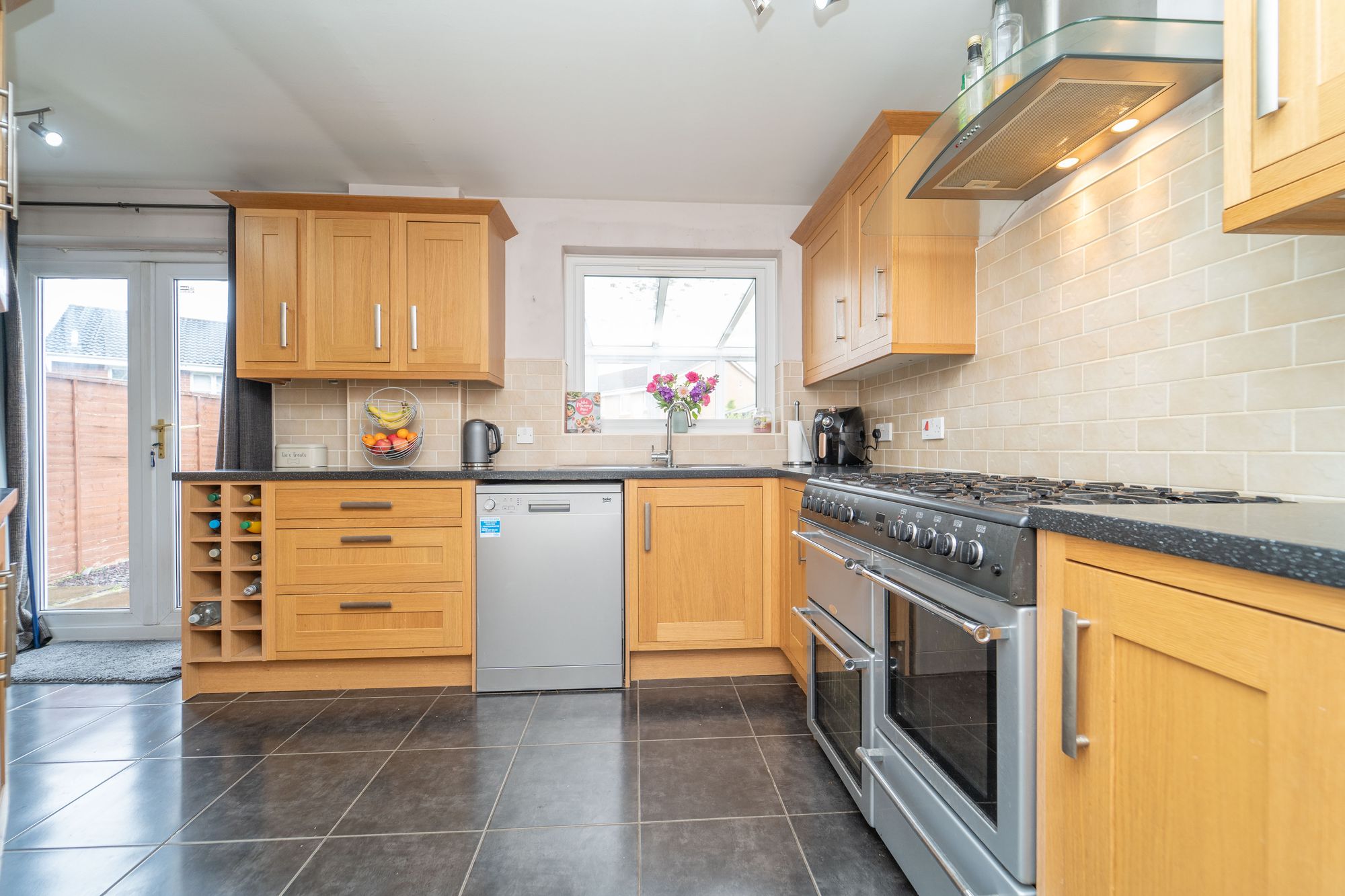 3 bed house for sale in Ossian Drive, Livingston 2