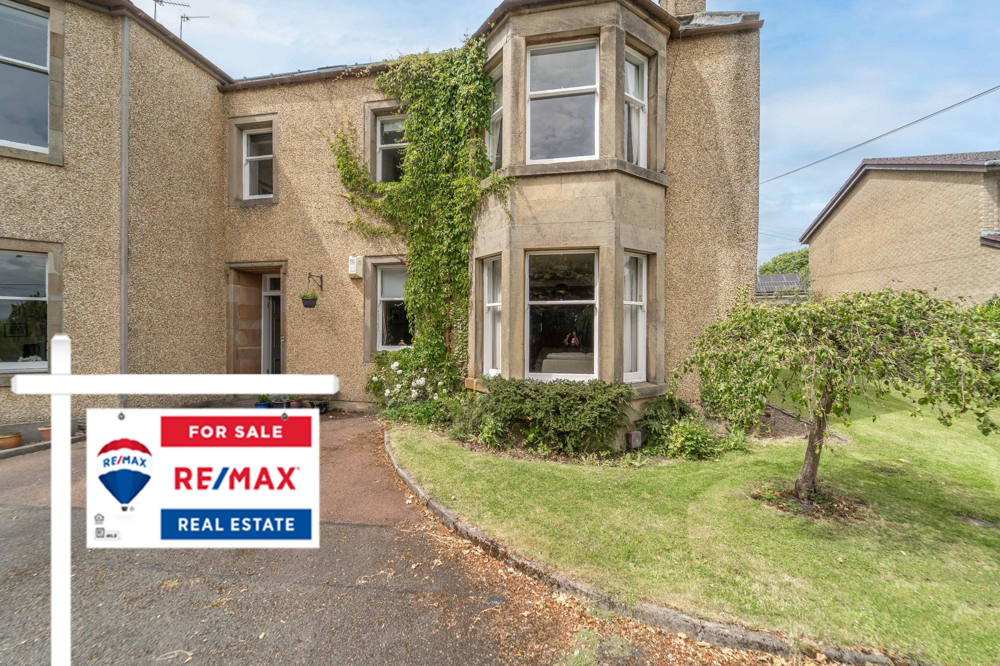 3 bed for sale in Manse Park, Broxburn 1