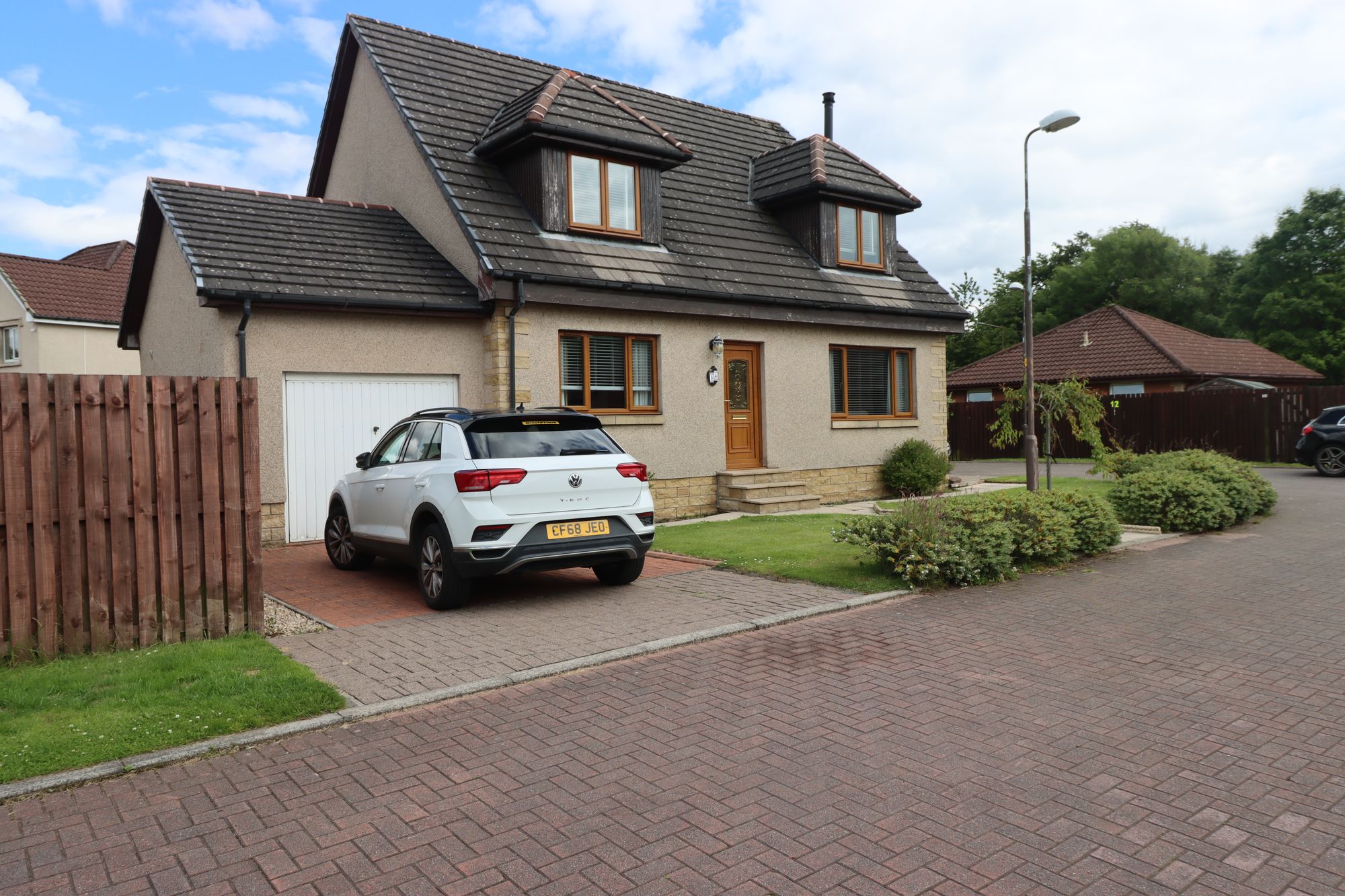 4 bed house to rent in Heatherwood, Bathgate - Property Image 1