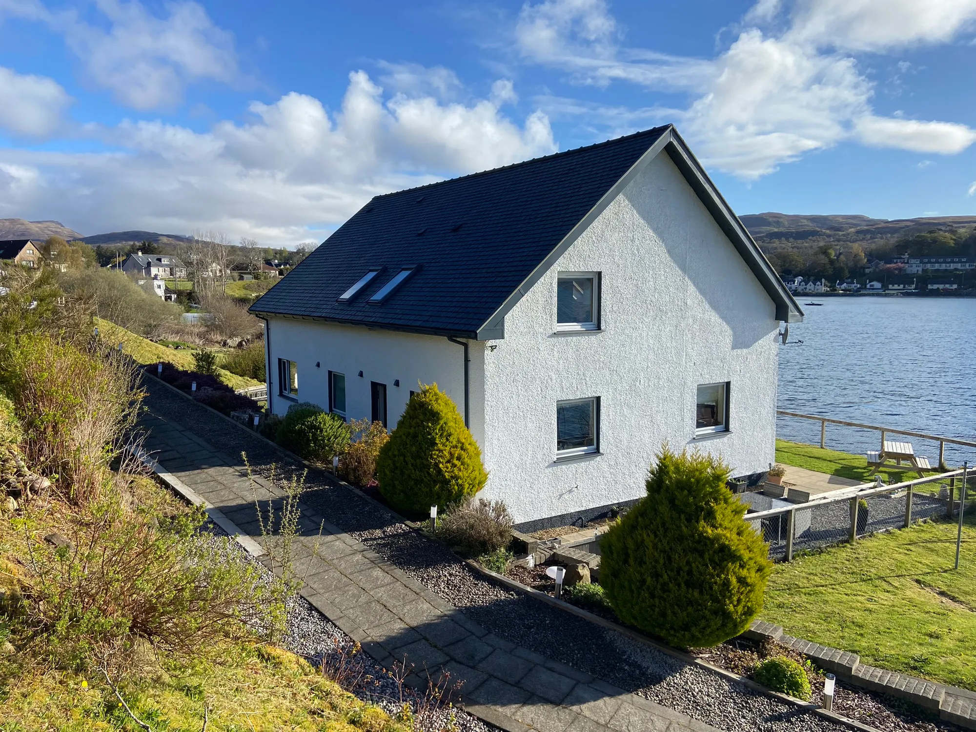 4 bed house for sale in Viewfield Road, Isle of Skye  - Property Image 3