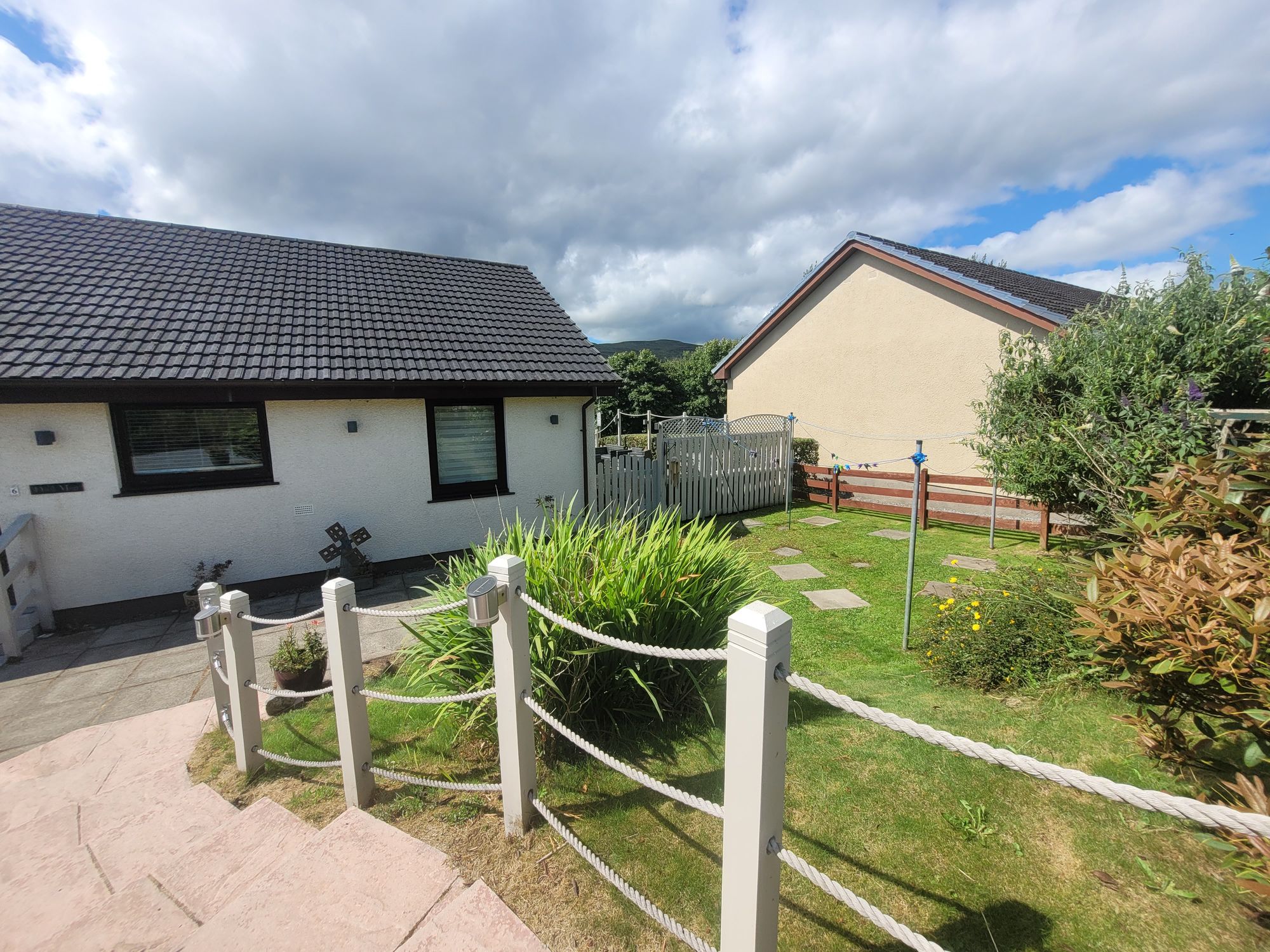 4 bed house for sale in Marsco Place, Portree 2