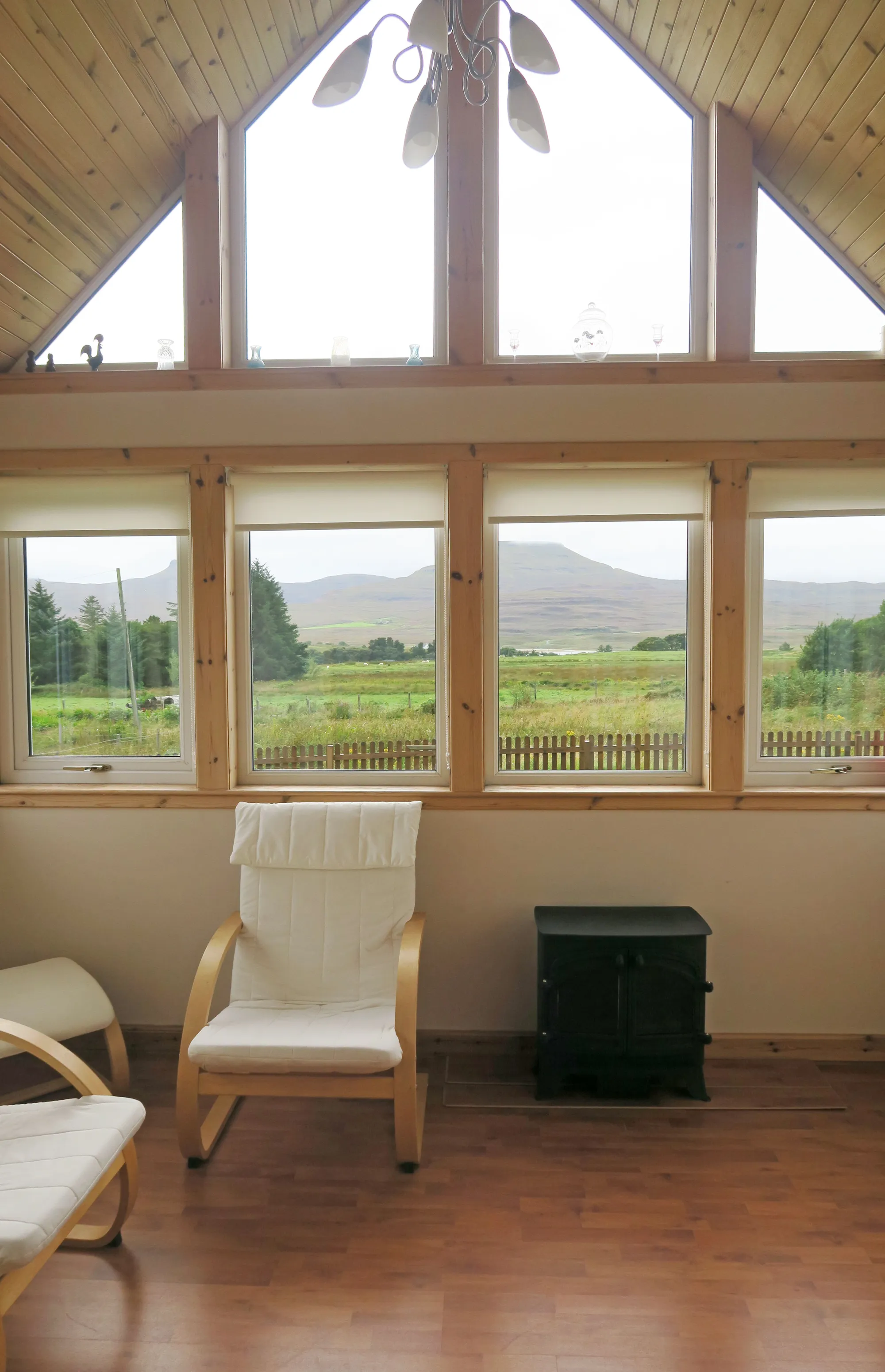 3 bed for sale in Kilmuir, Isle Of Skye  - Property Image 9