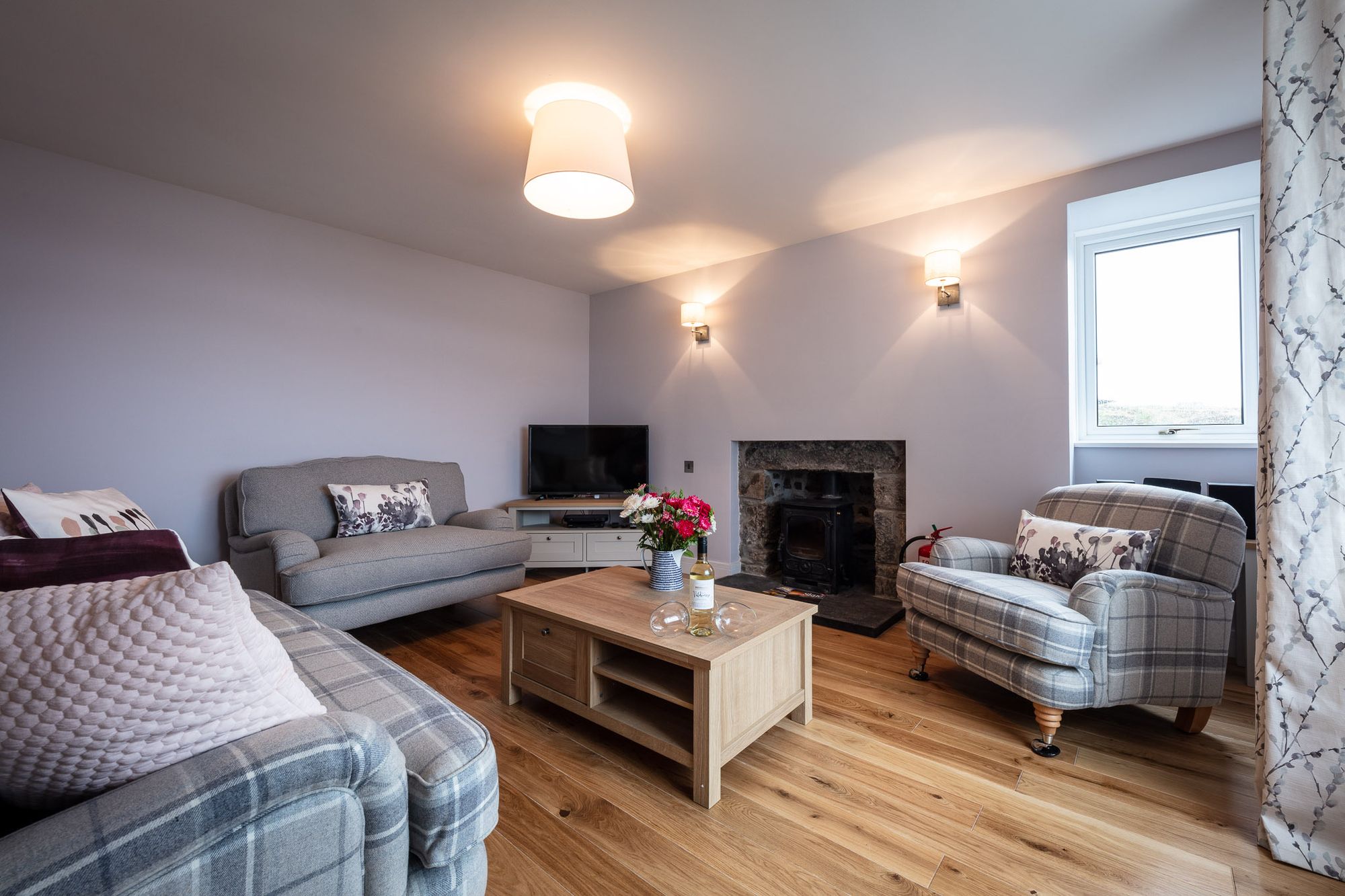 2 bed for sale in Ellishadder, Isle of Skye  - Property Image 6