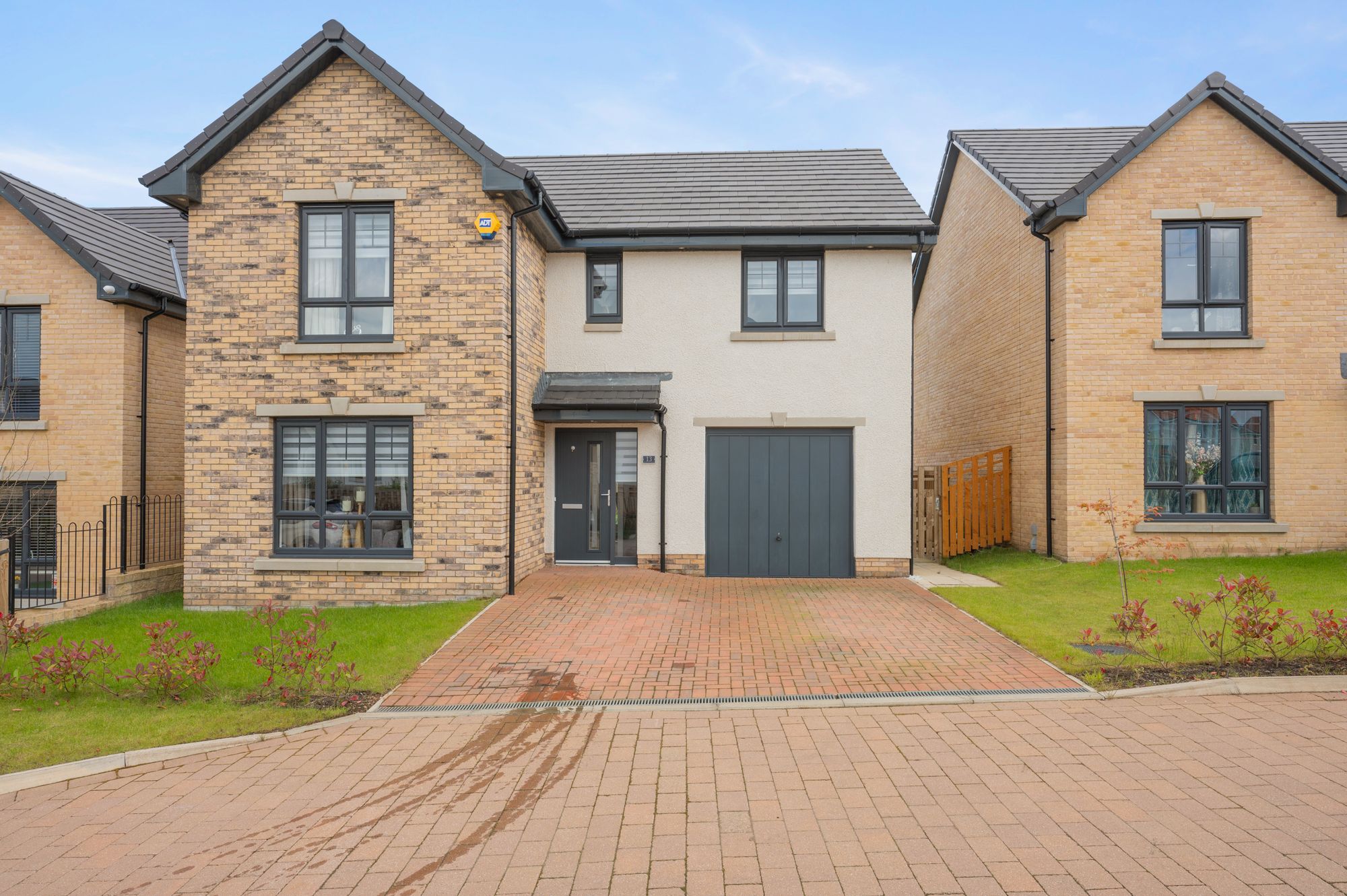 4 bed for sale in Armstrong Crescent, Livingston  - Property Image 29