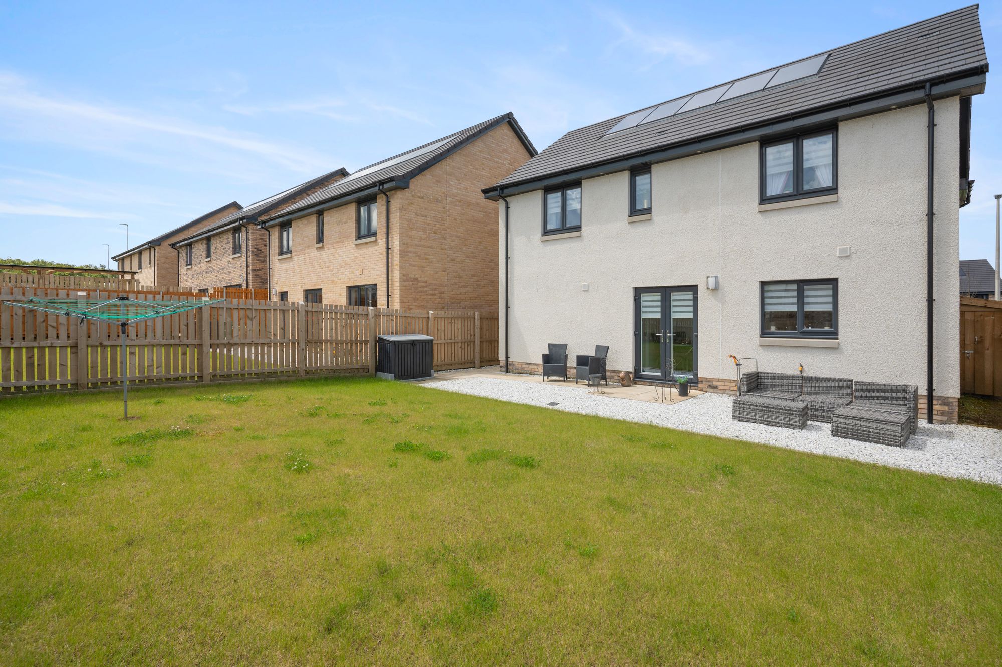 4 bed for sale in Armstrong Crescent, Livingston  - Property Image 33