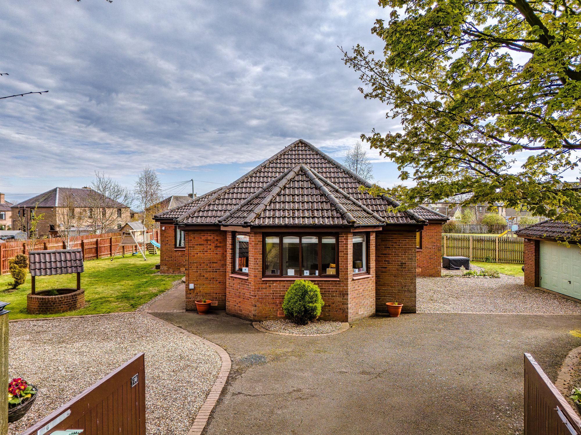 4 bed house for sale in Harburn Road, West Calder  - Property Image 1