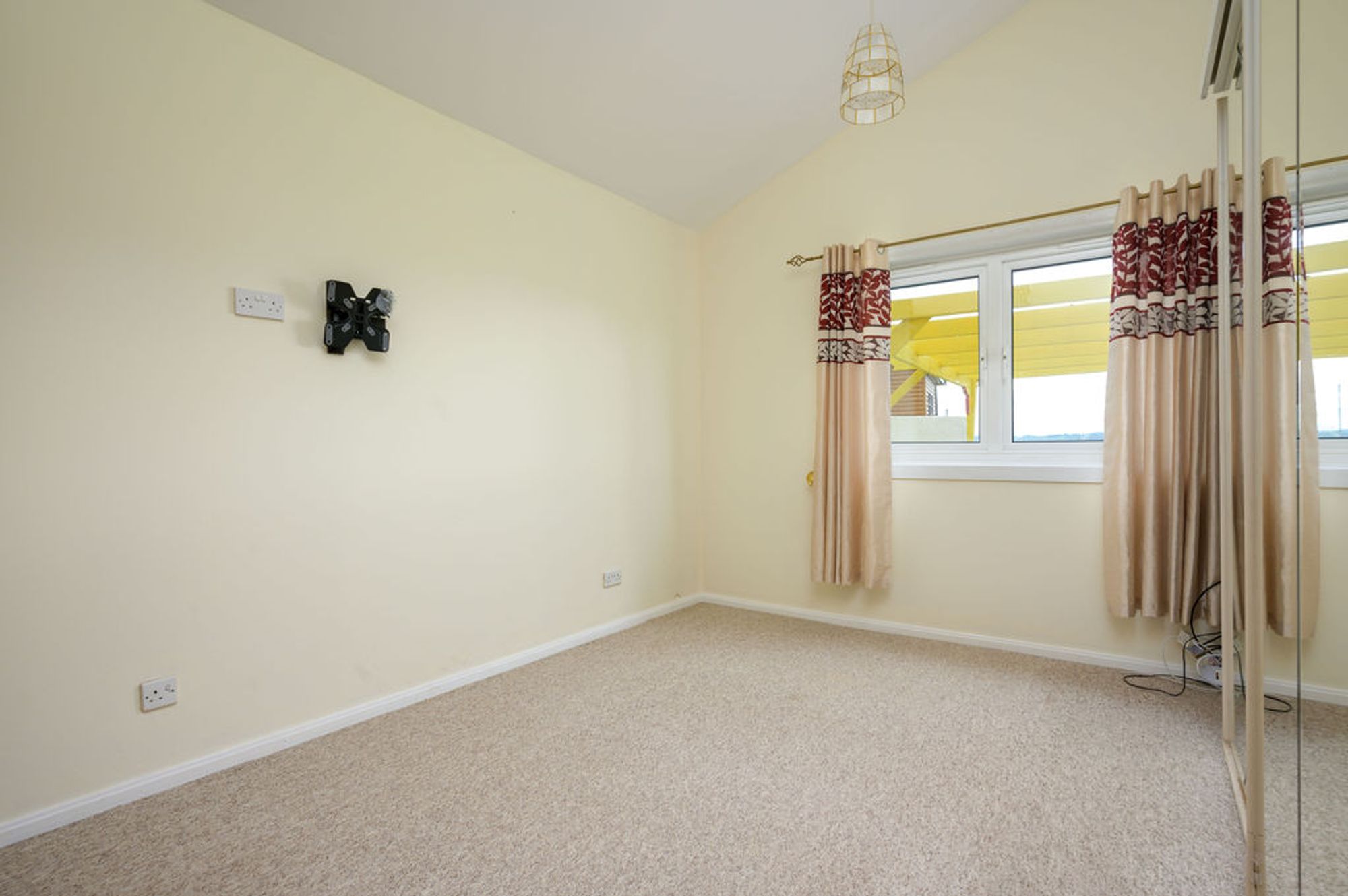 4 bed house for sale in West Harbour Road, Dunfermline  - Property Image 17