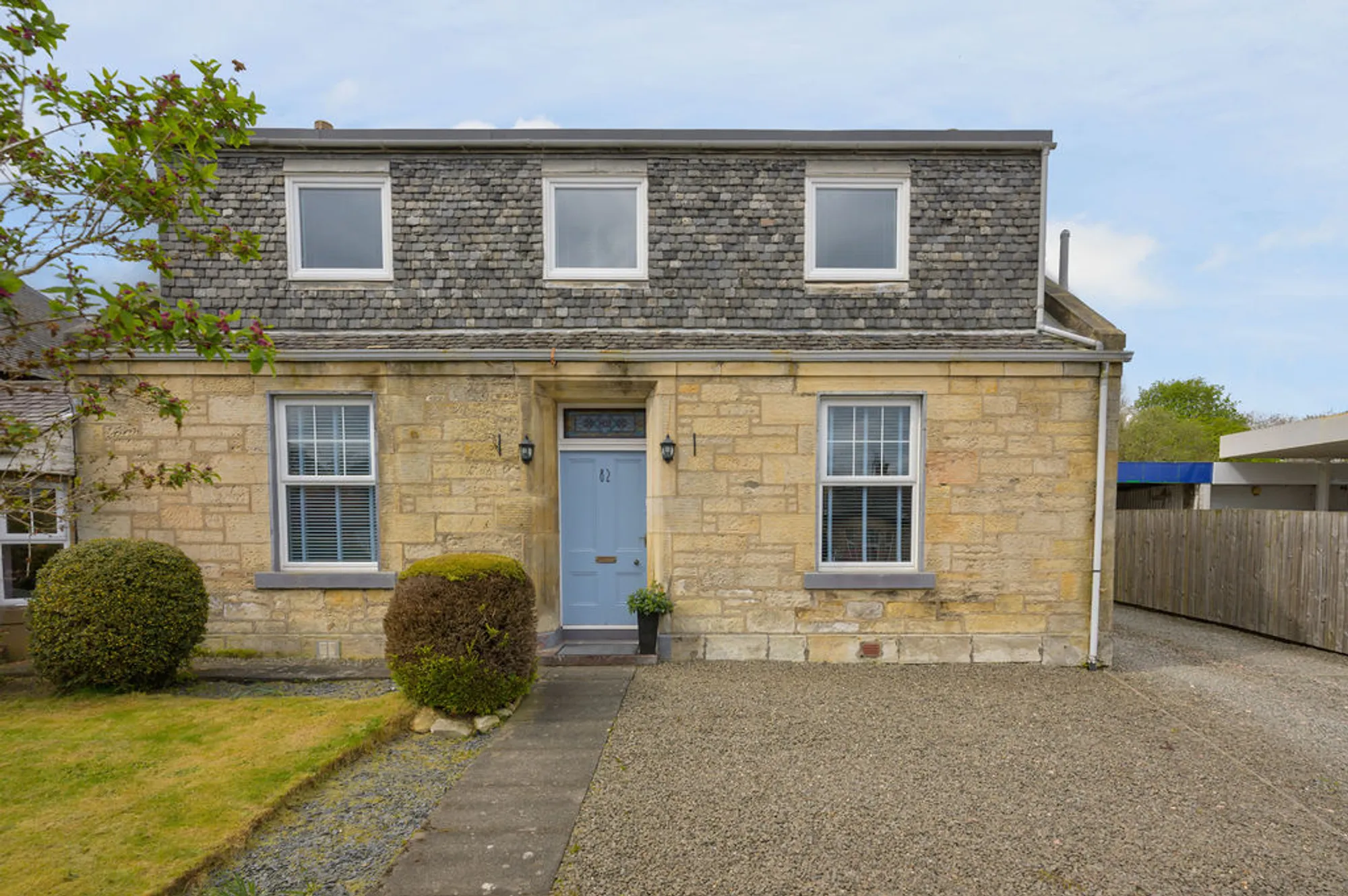 6 bed house for sale in Halbeath Road, Dunfermline  - Property Image 1