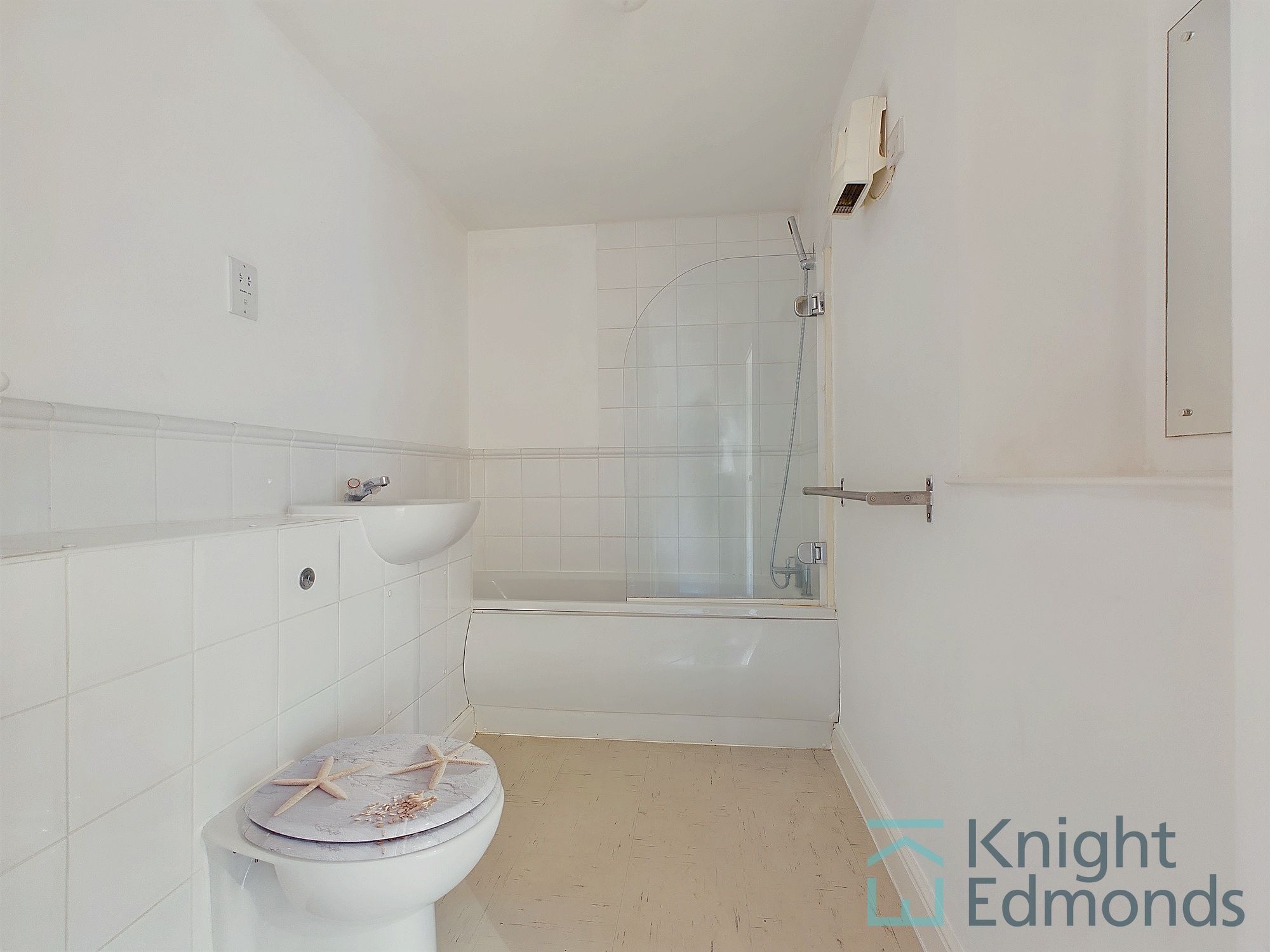 2 bed apartment for sale in St. Peters Street, Maidstone  - Property Image 7