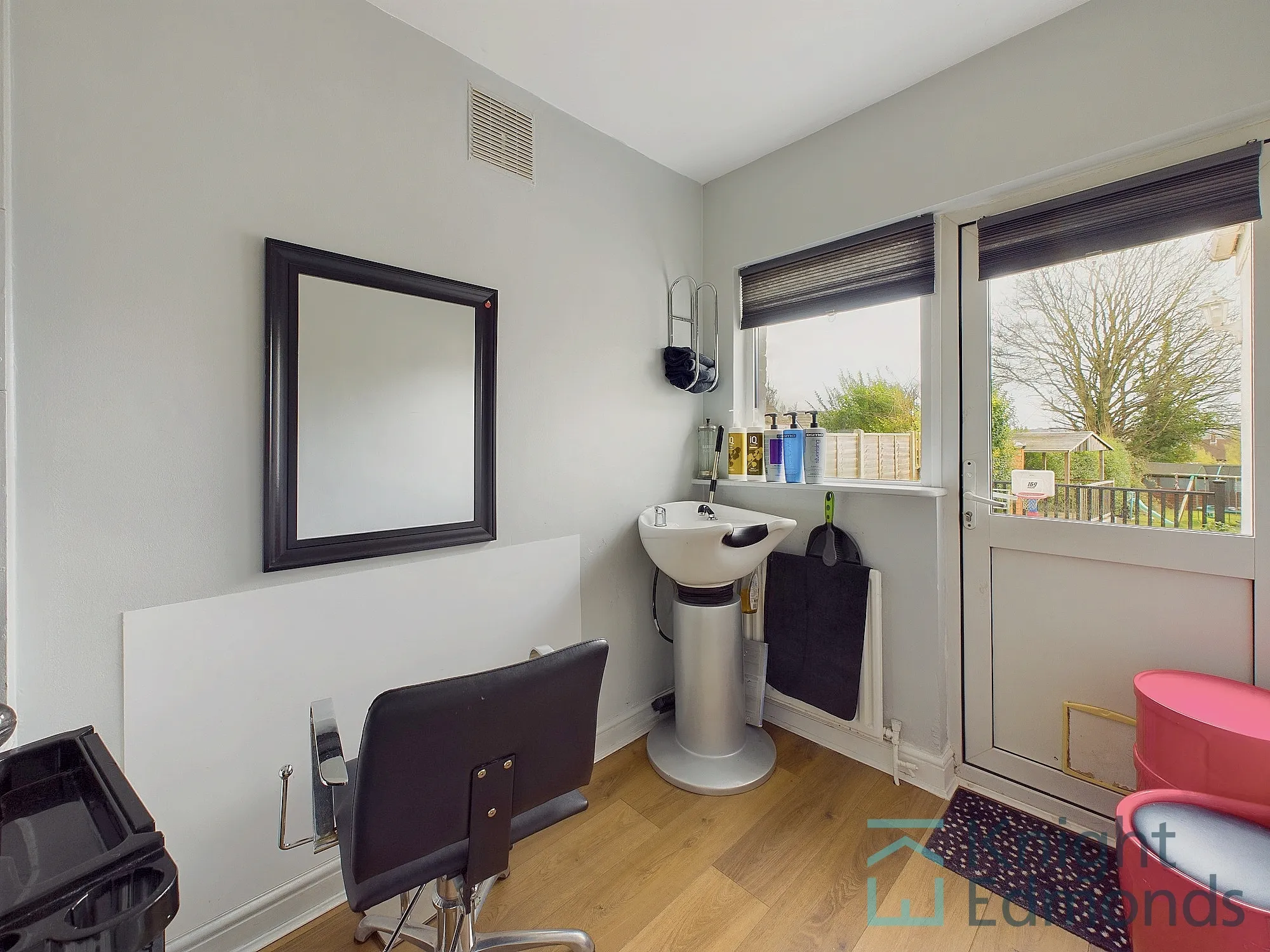4 bed semi-detached house for sale in Hartnup Street, Maidstone  - Property Image 9